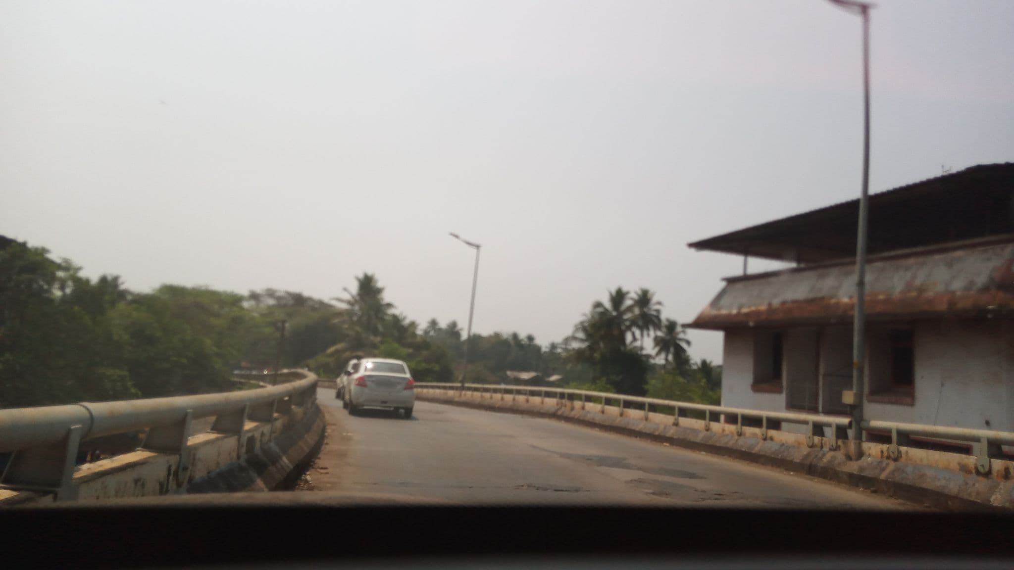 Street view near Casmy Guest House, Madgaon — © pradeepbv (CC BY-SA · Mapillary)