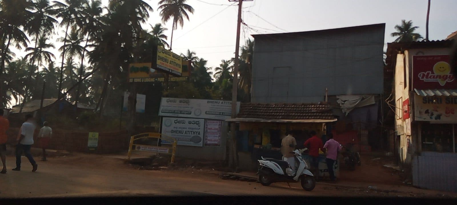 Street view near Shetty Residency, Murudeshwara — © pradeepbv (CC BY-SA · Mapillary)