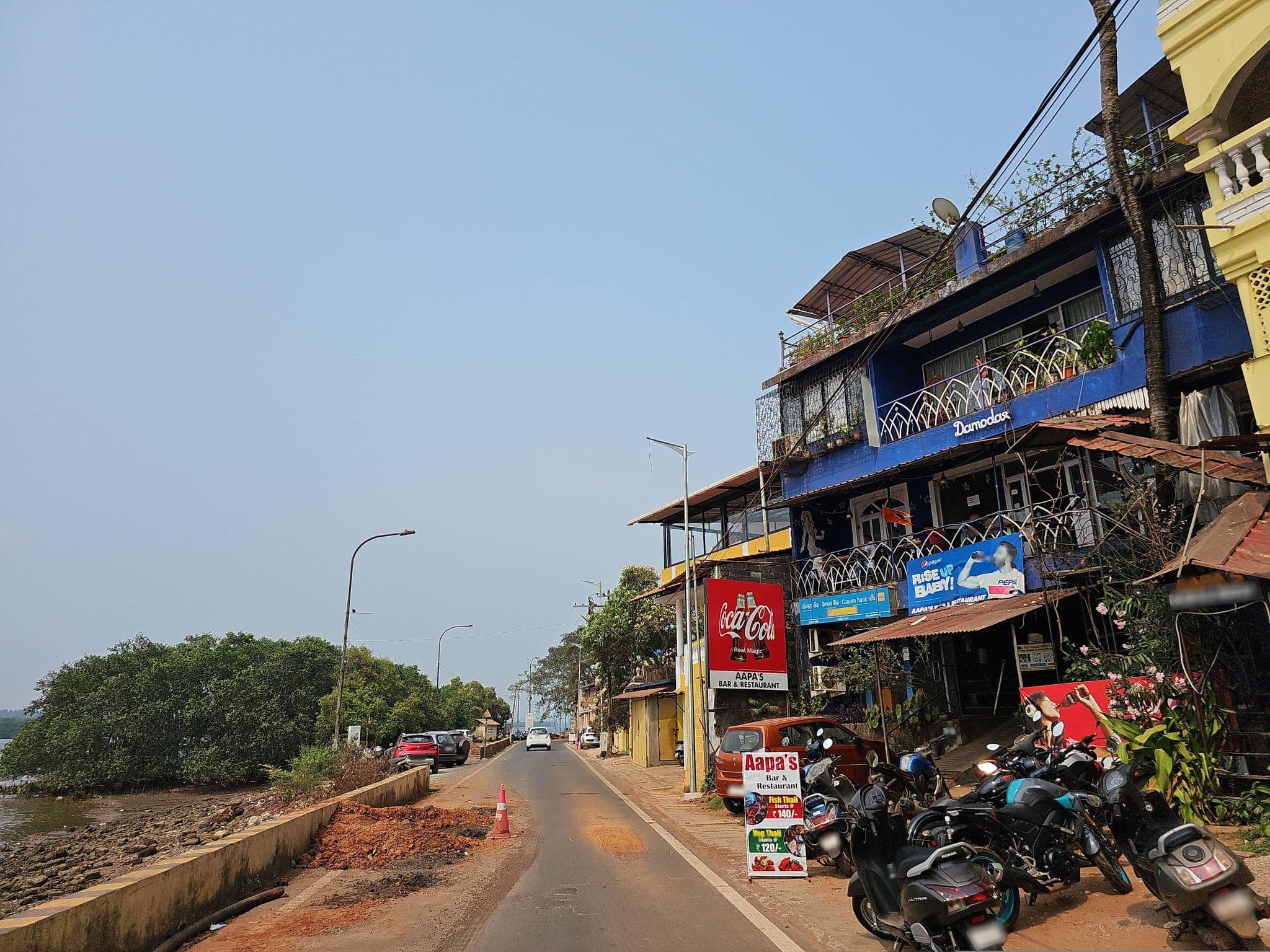 Street view near Damodar Guest House, Chimbel — © Gannu03 (CC BY-SA · Mapillary)