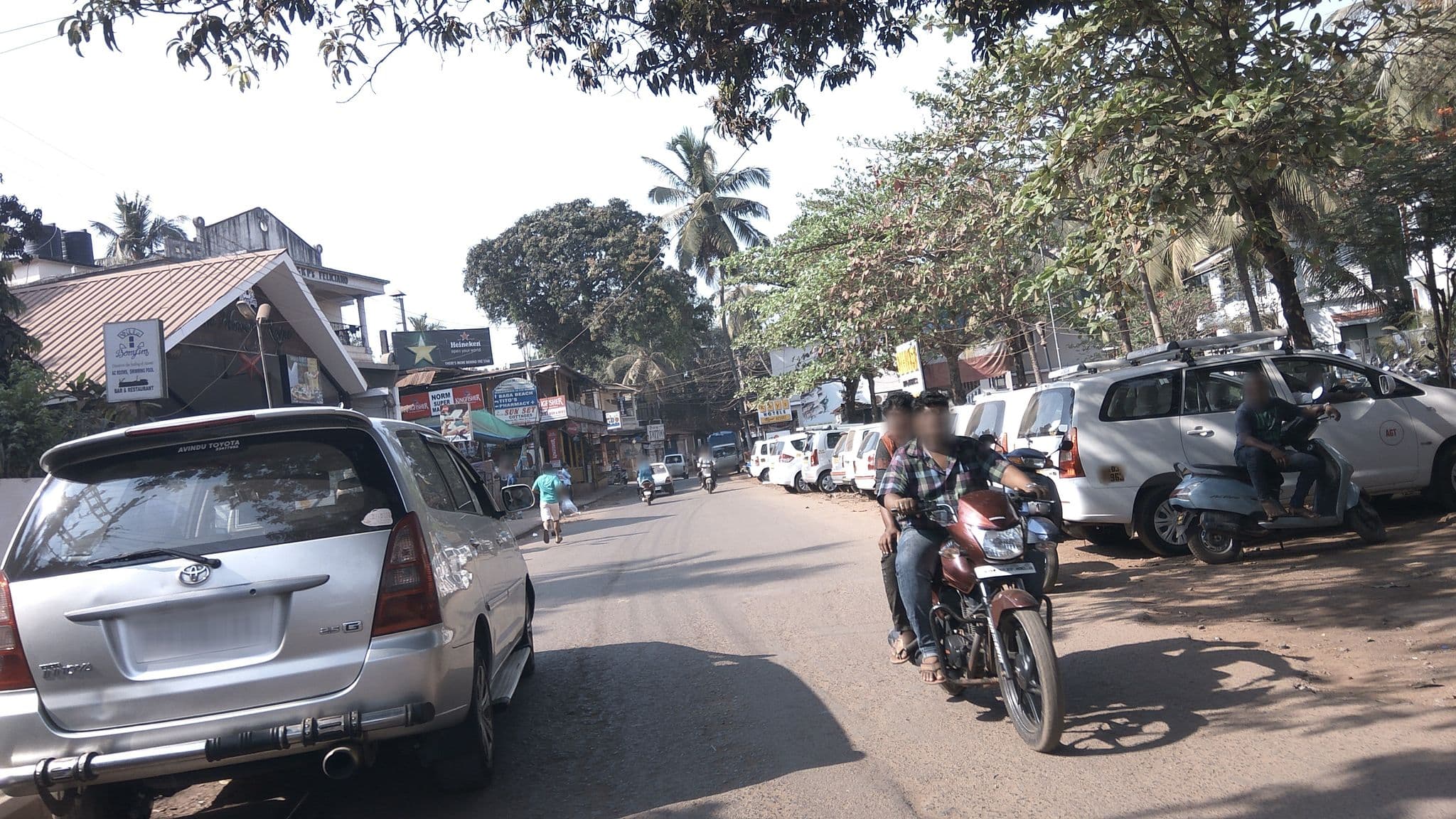 Street view near KEYS Ronil Resort, Baga — © natarajakaveeti (CC BY-SA · Mapillary)