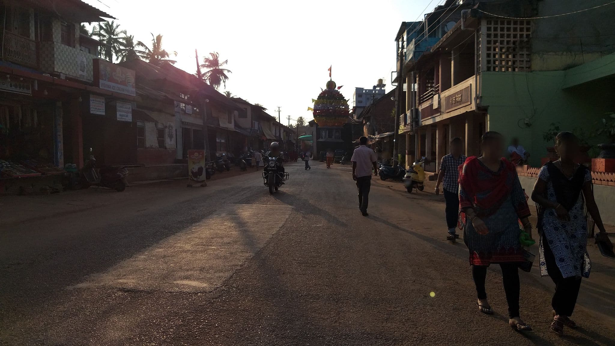 Street view near Namaste Farm, Gokarna — © lucomsky (CC BY-SA · Mapillary)