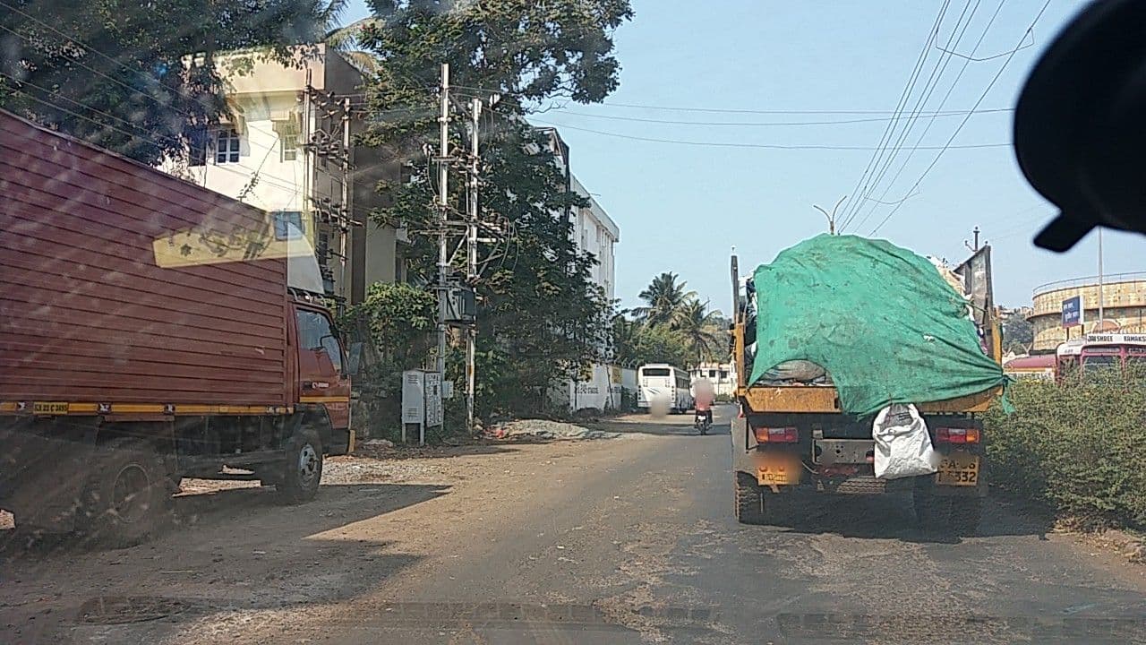 Street view near Hotel Maharaja, Vasco da Gama — © rdlf19051985 (CC BY-SA · Mapillary)