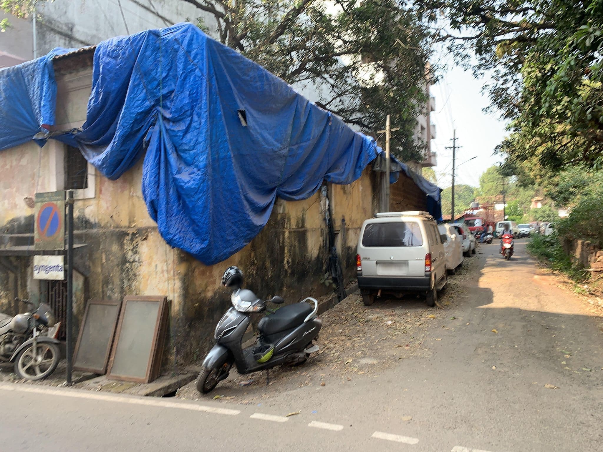 Street view near Hotel Satyaheera, Mapusa — © planemad (CC BY-SA · Mapillary)