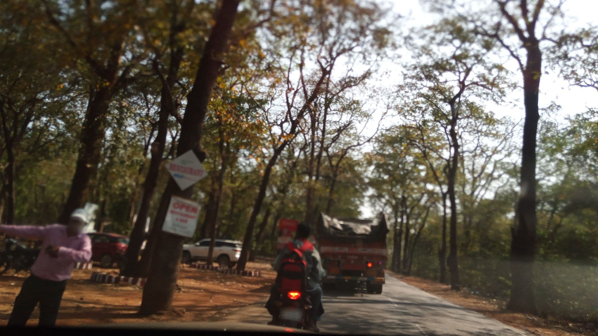 Street view near Dudhsagar spa resort, Sanvordem — © pradeepbv (CC BY-SA · Mapillary)