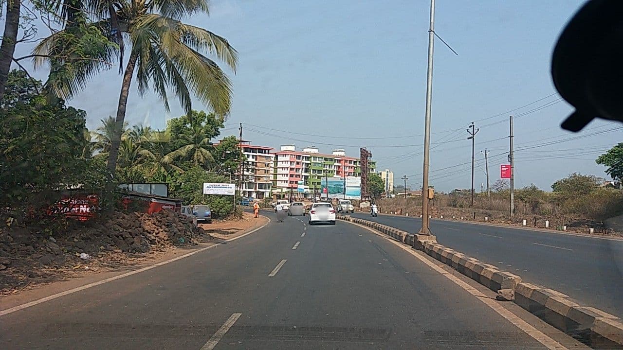 Street view near Hotel Dewa Goa, Dabolim — © rdlf19051985 (CC BY-SA · Mapillary)