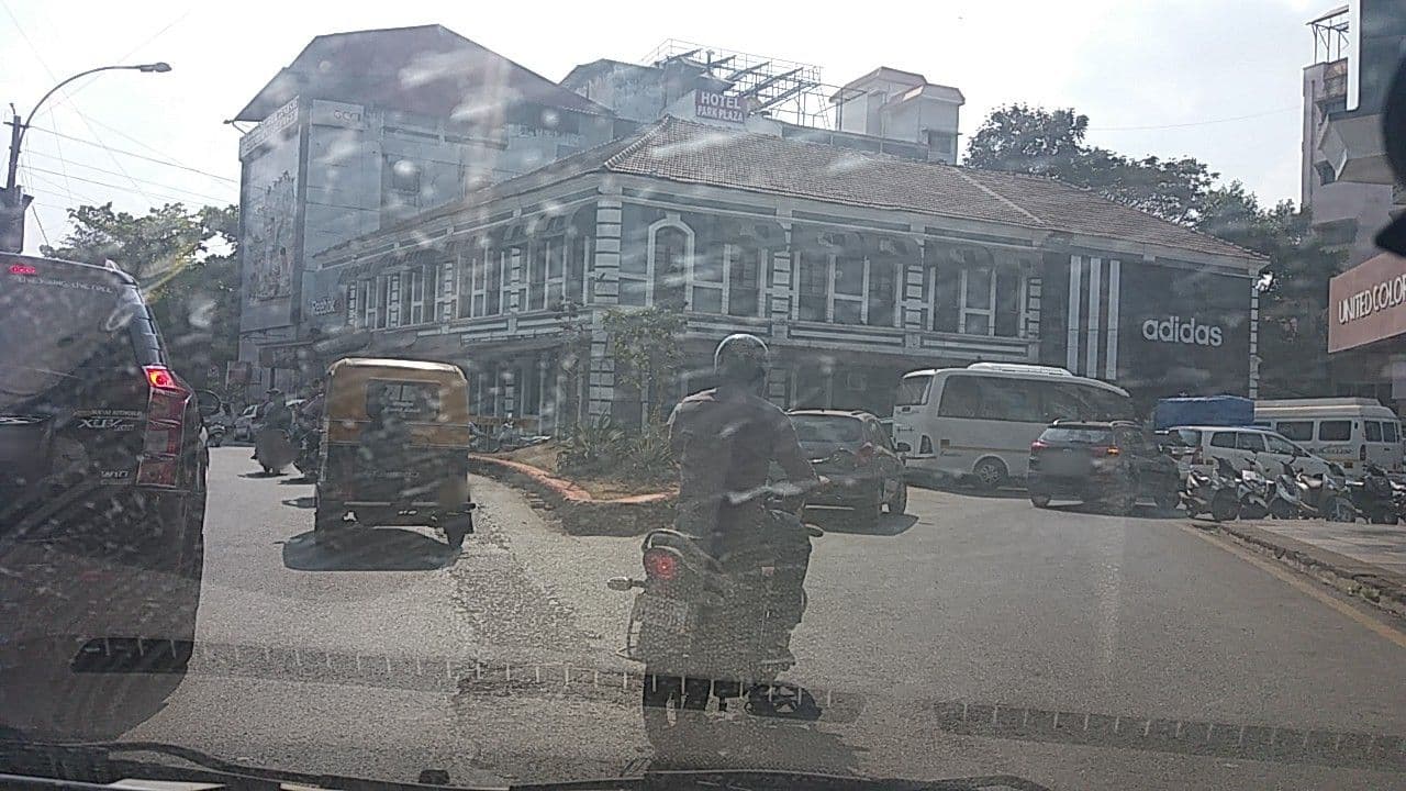 Street view near Park Plaza Hotel Panaji, Panjim — © rdlf19051985 (CC BY-SA · Mapillary)