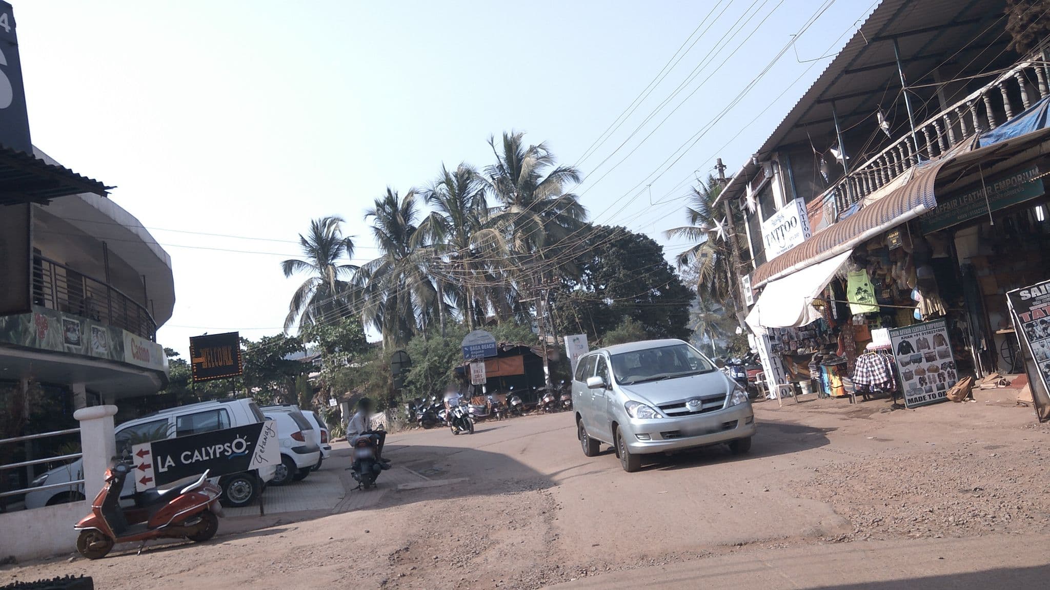 Street view near Sugar Plum Macedo Palms, Baga — © natarajakaveeti (CC BY-SA · Mapillary)