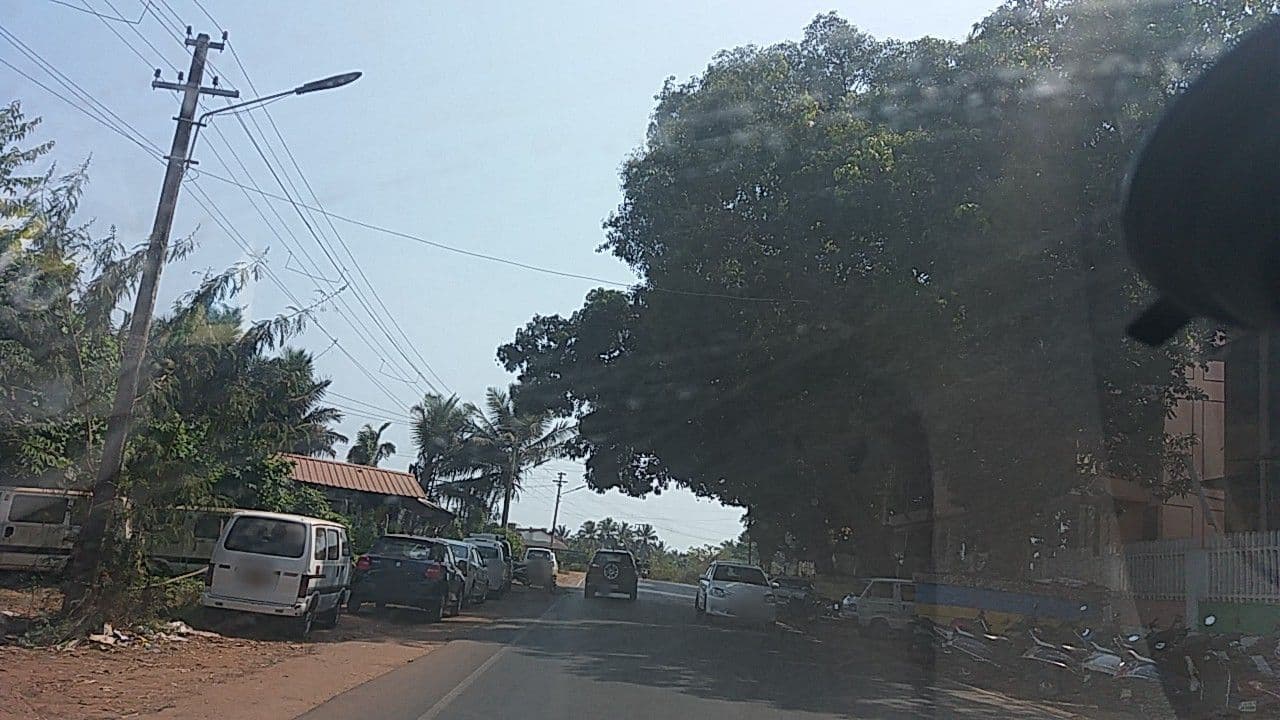 Street view near Greenfield Cottages, Calangute — © rdlf19051985 (CC BY-SA · Mapillary)