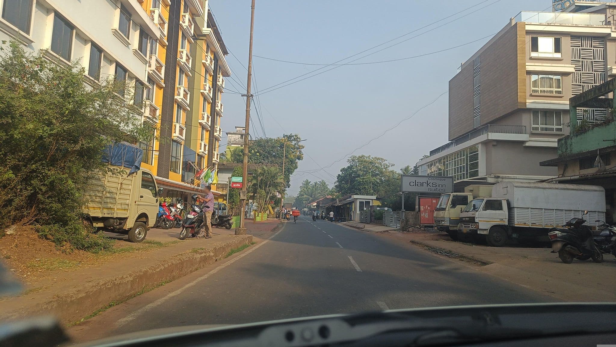 Street view near Hotel GoGoa, Madgaon — © kavyakalyan12 (CC BY-SA · Mapillary)