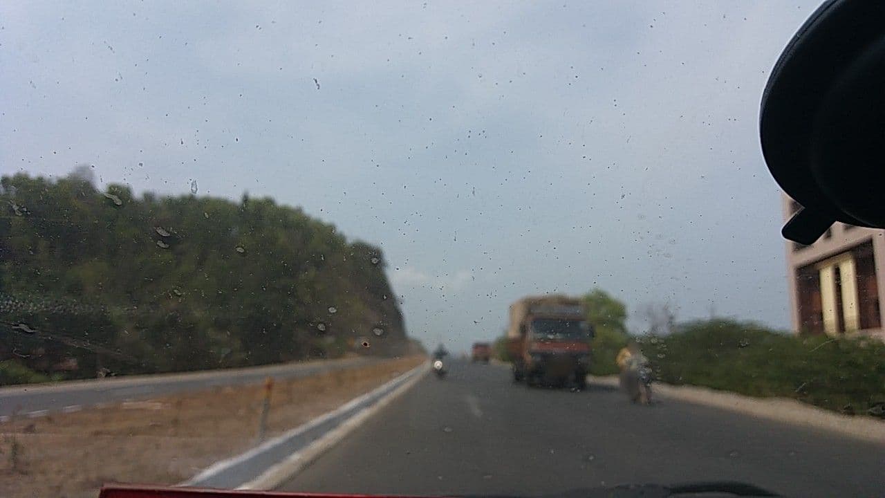 Street view near Emerald bay, Karwar — © rdlf1985 (CC BY-SA · Mapillary)