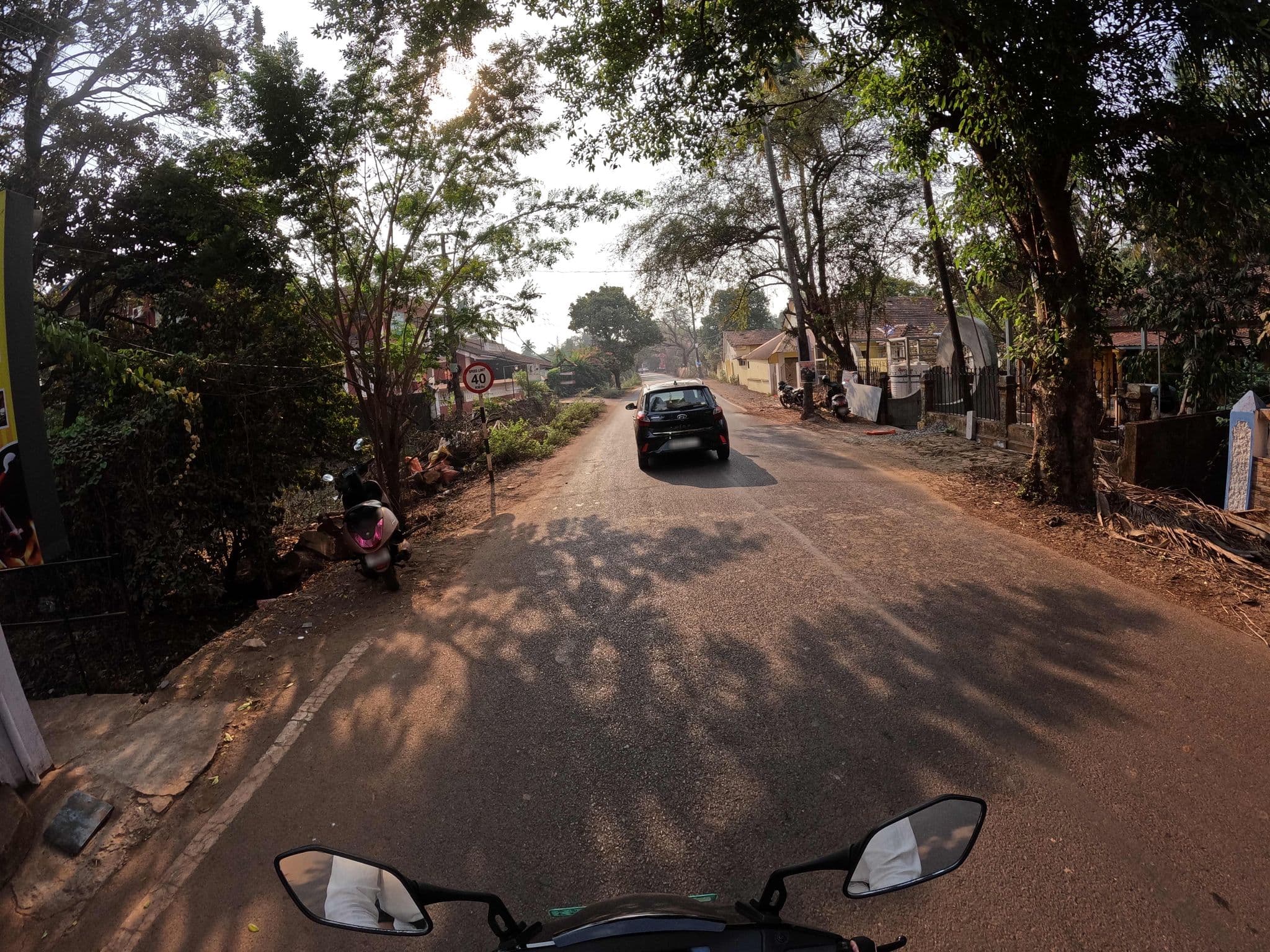 Street view near VilaNova Guesthouse, Anjuna — © lucomsky (CC BY-SA · Mapillary)