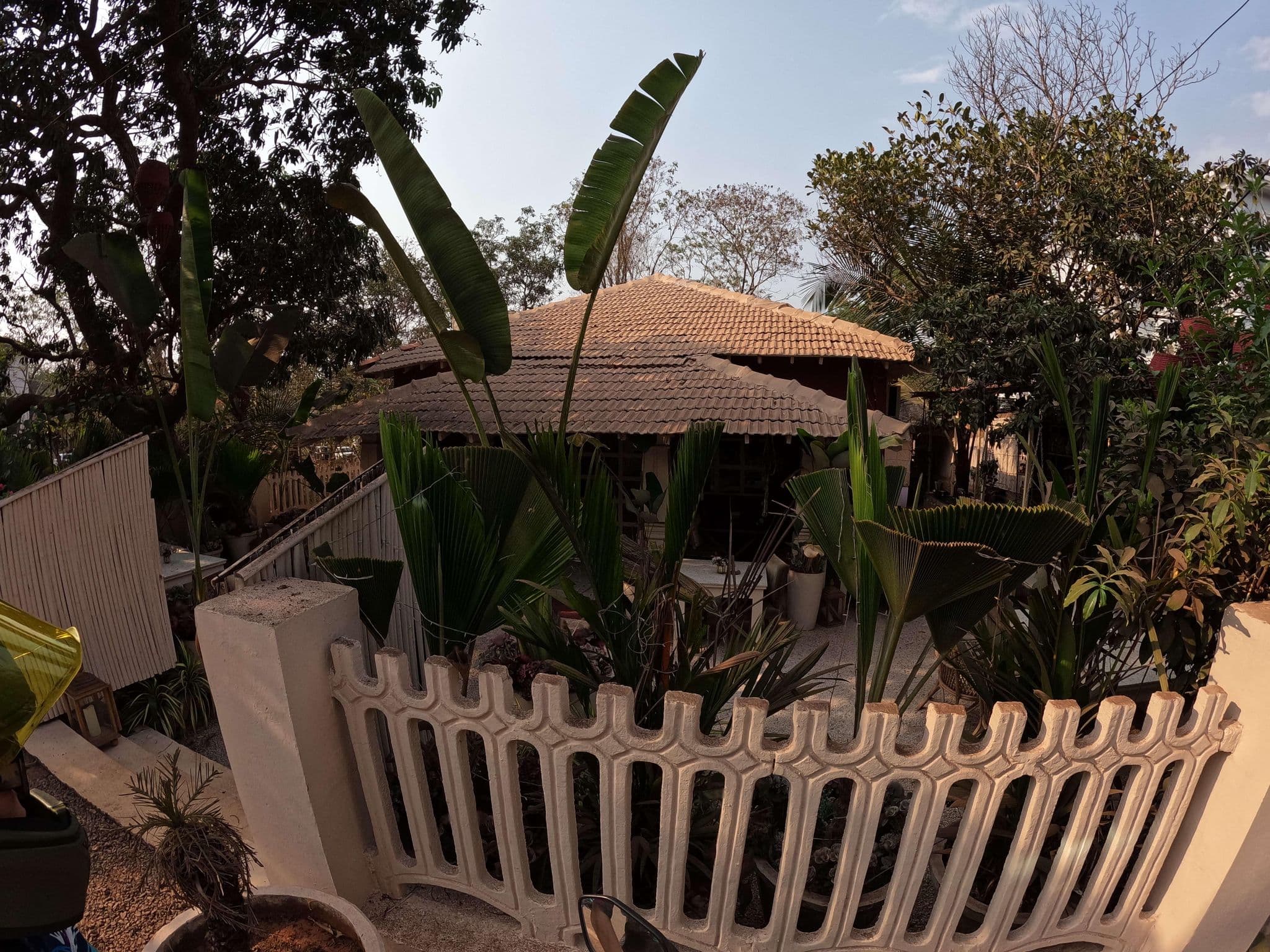 Street view near Ruchir Goenka, Solim — © lucomsky (CC BY-SA · Mapillary)