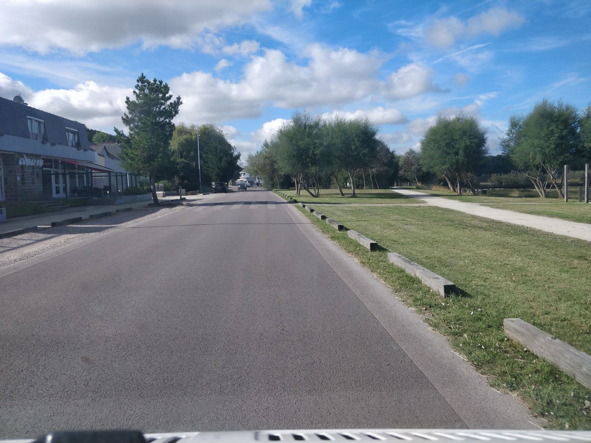 Street view near Hôtel La Voile d'Or, Plurien — © raymond (CC BY-SA · Mapillary)