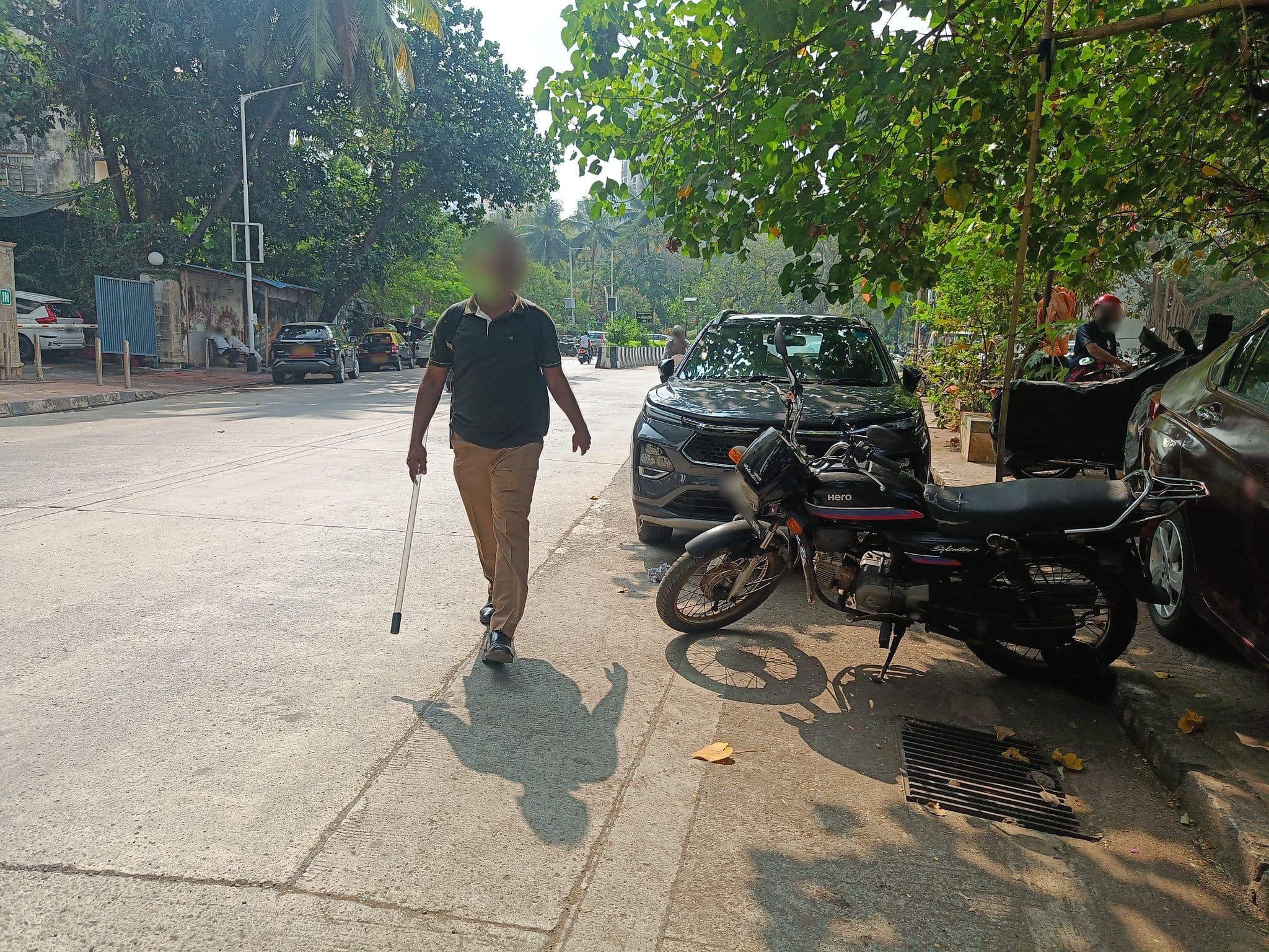 Street view near Hiltop Hotel Worli, Dhārāvi — © mapathons (CC BY-SA · Mapillary)