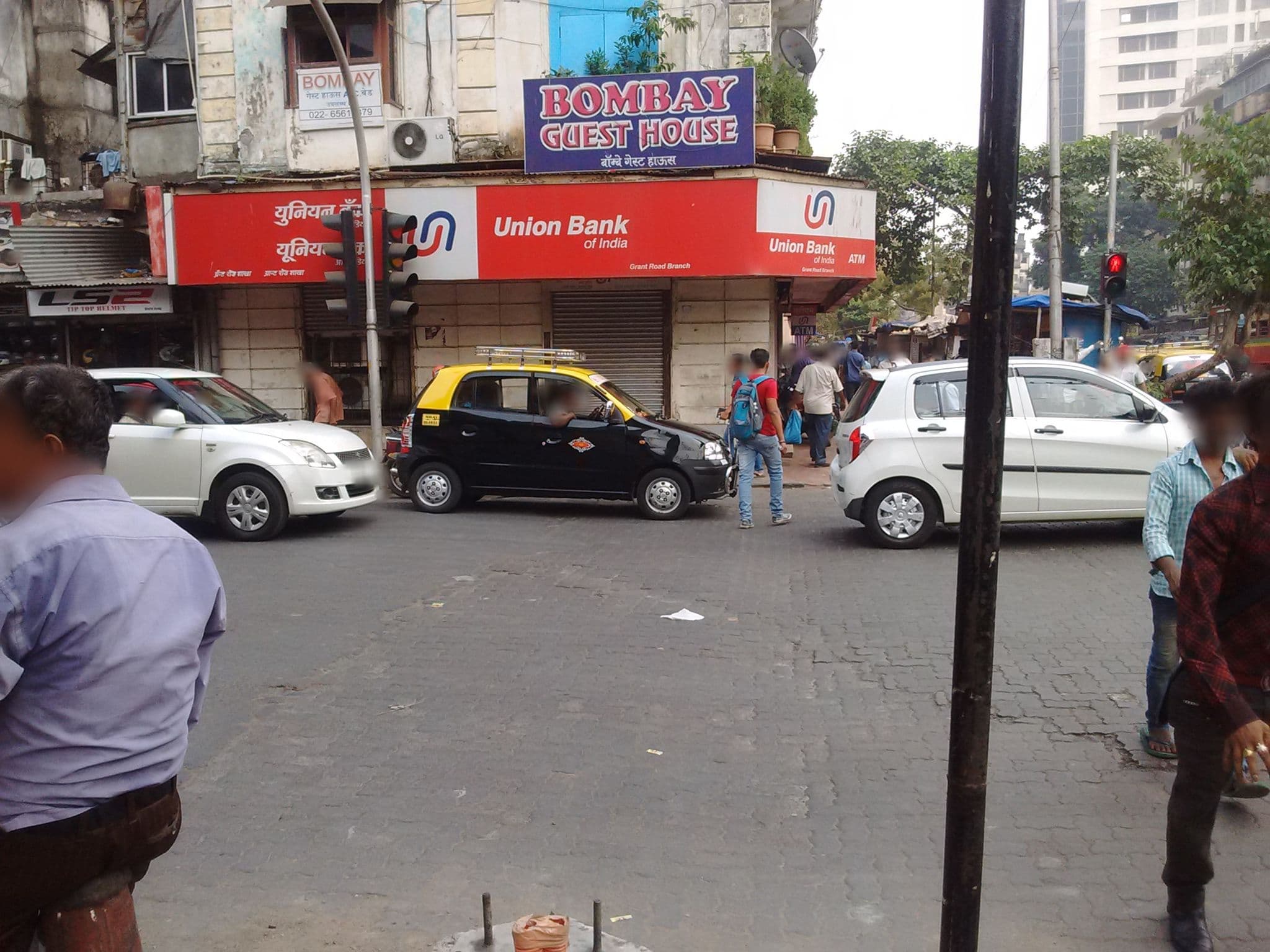 Street view near Sangam Guest House, Dhārāvi — © shilpa95 (CC BY-SA · Mapillary)