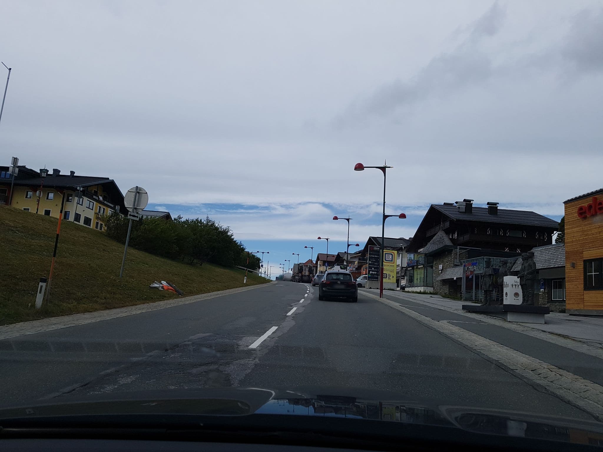 Street view near Hotel Edelweiss, Mauterndorf — © schermy_at (CC BY-SA · Mapillary)