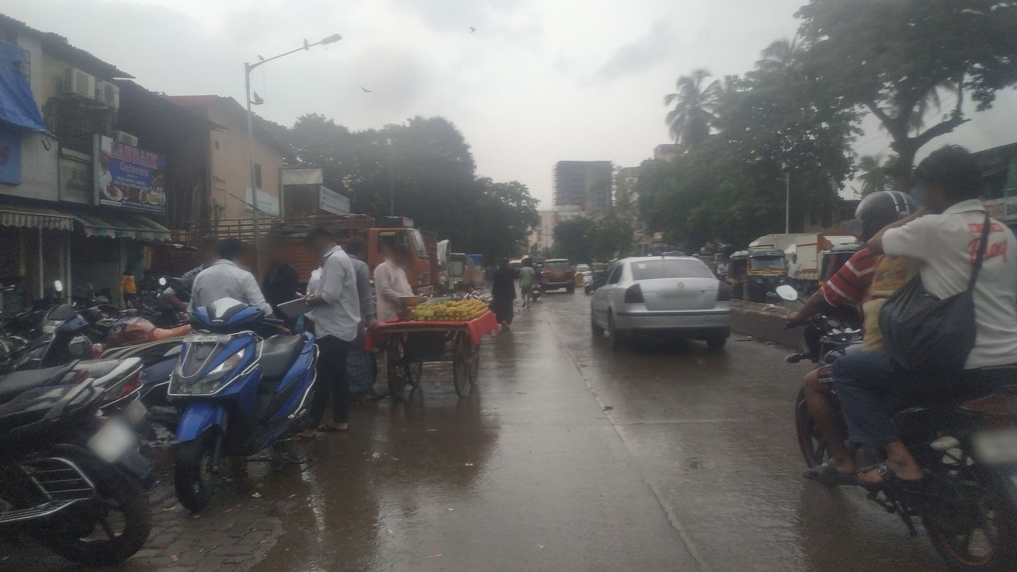 Street view near OYO 6428 K F Residency, Mumbai — © tahreer (CC BY-SA · Mapillary)