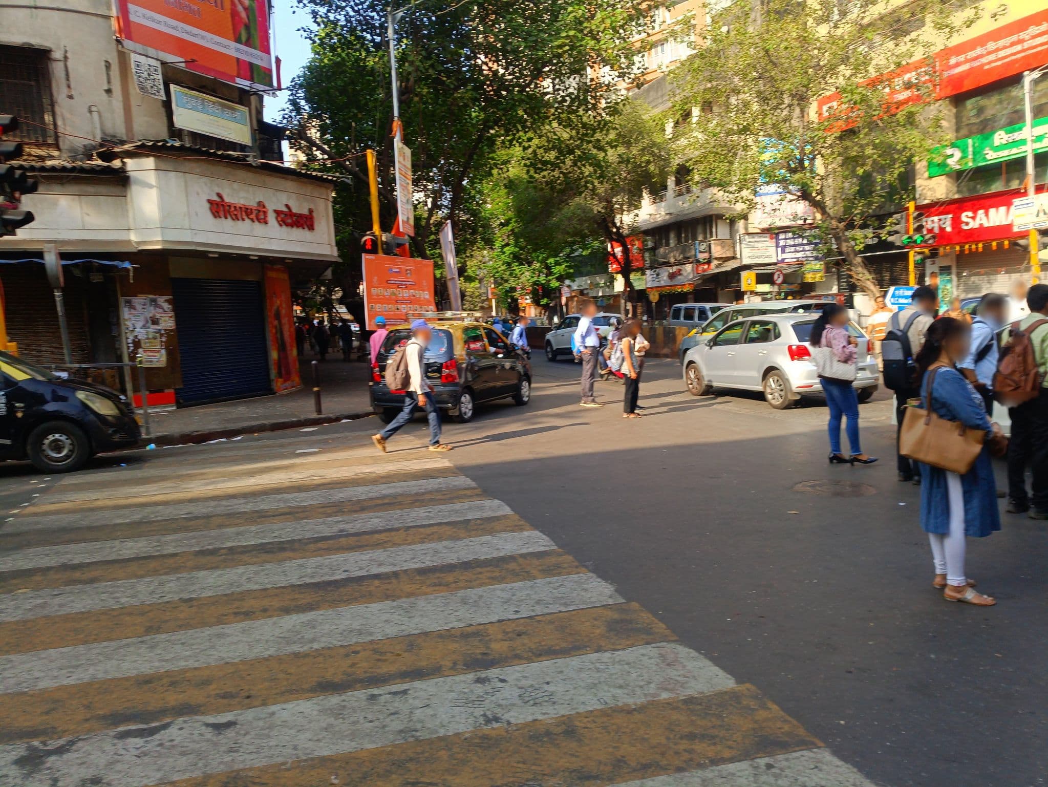 Street view near Hotel Stayvel, Dhārāvi — © Ar_km0 (CC BY-SA · Mapillary)