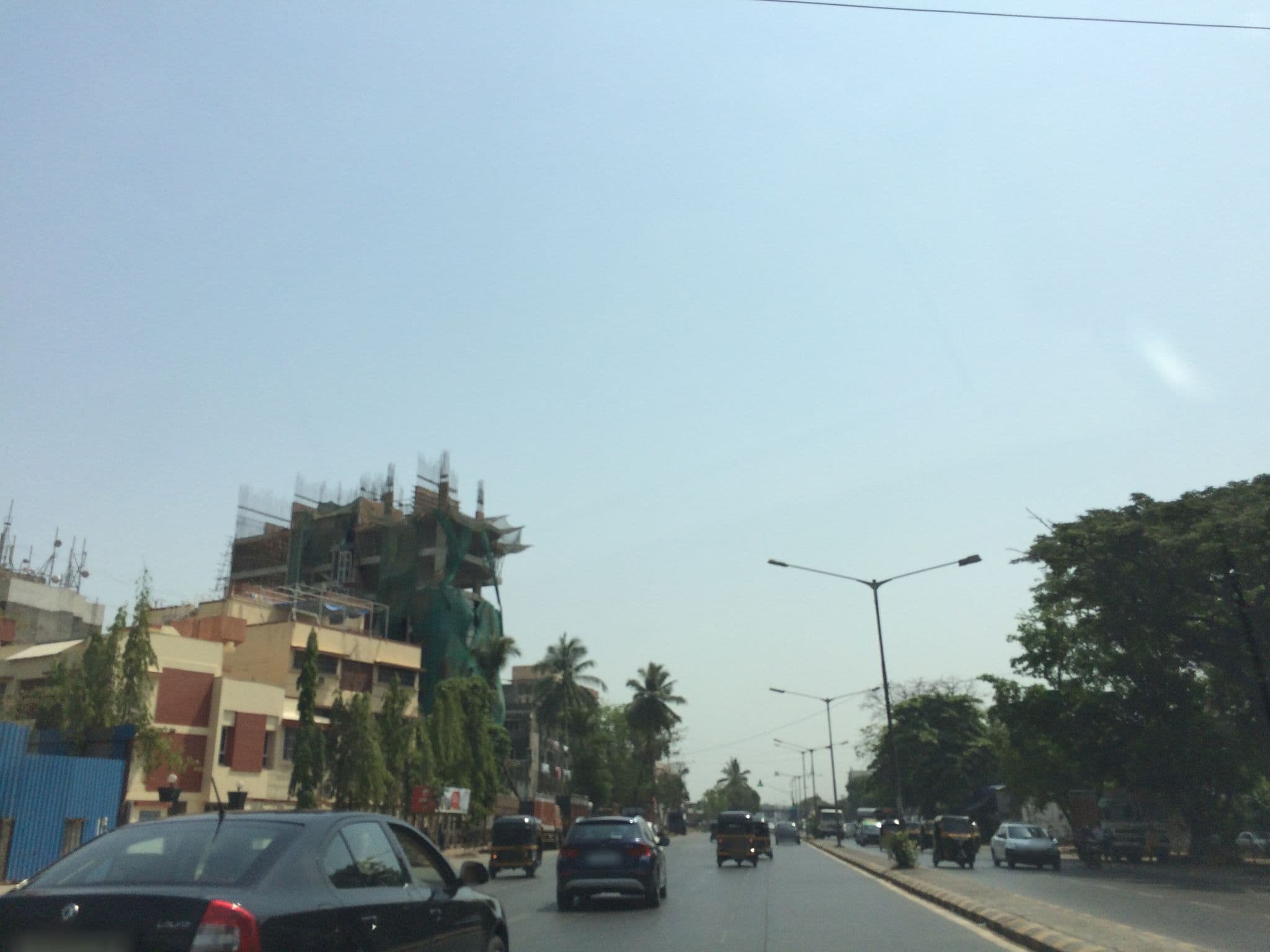 Street view near Ibis Kalina, Mumbai — © shravan91 (CC BY-SA · Mapillary)