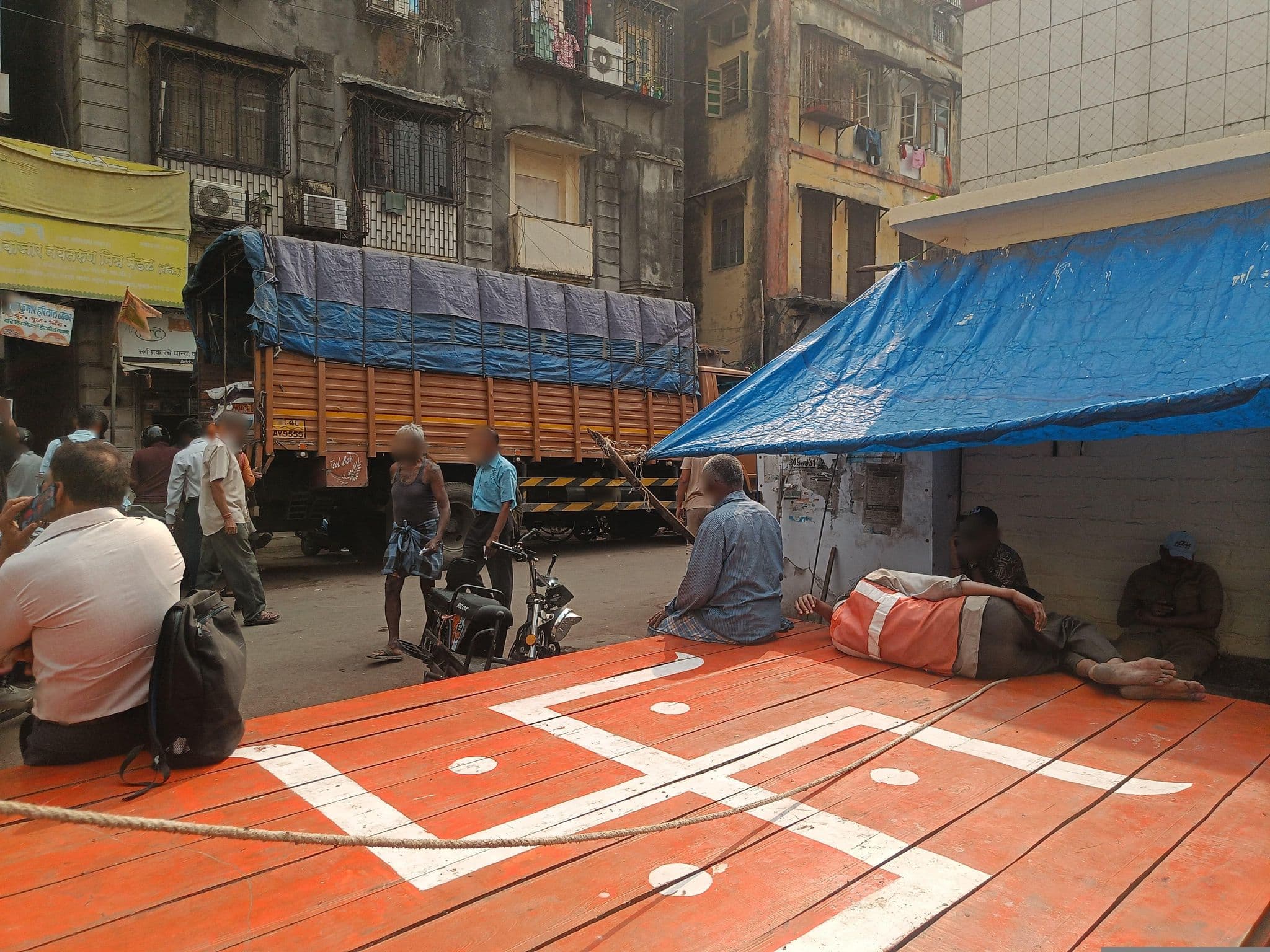 Street view near Hotel Apex Regency, Kegaon — © UN_B_G2 (CC BY-SA · Mapillary)