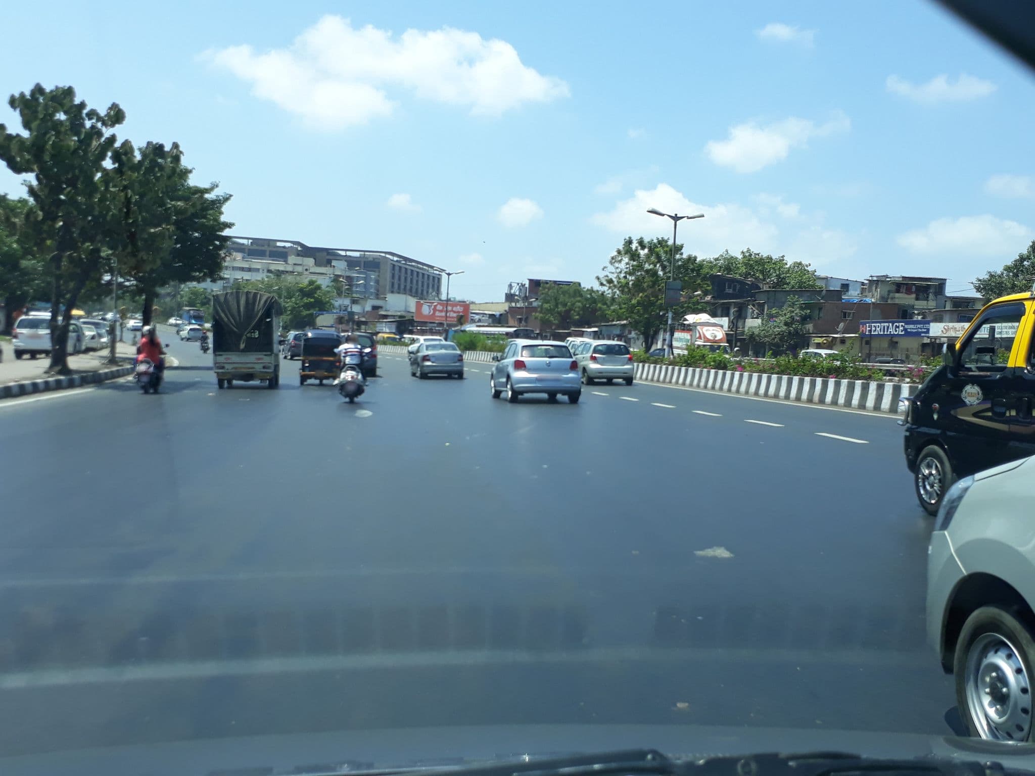 Street view near Hotel Midland, Mumbai — © maiti21 (CC BY-SA · Mapillary)