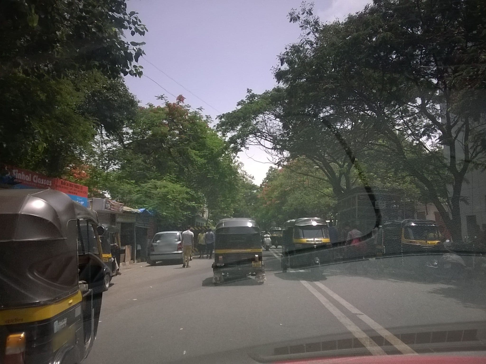 Street view near Tropicana Resort, Mumbai — © luanne (CC BY-SA · Mapillary)