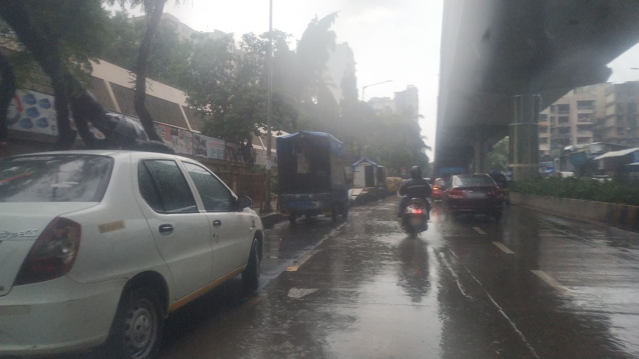 Street view near hotel grace residency, Powai — © tahreer (CC BY-SA · Mapillary)