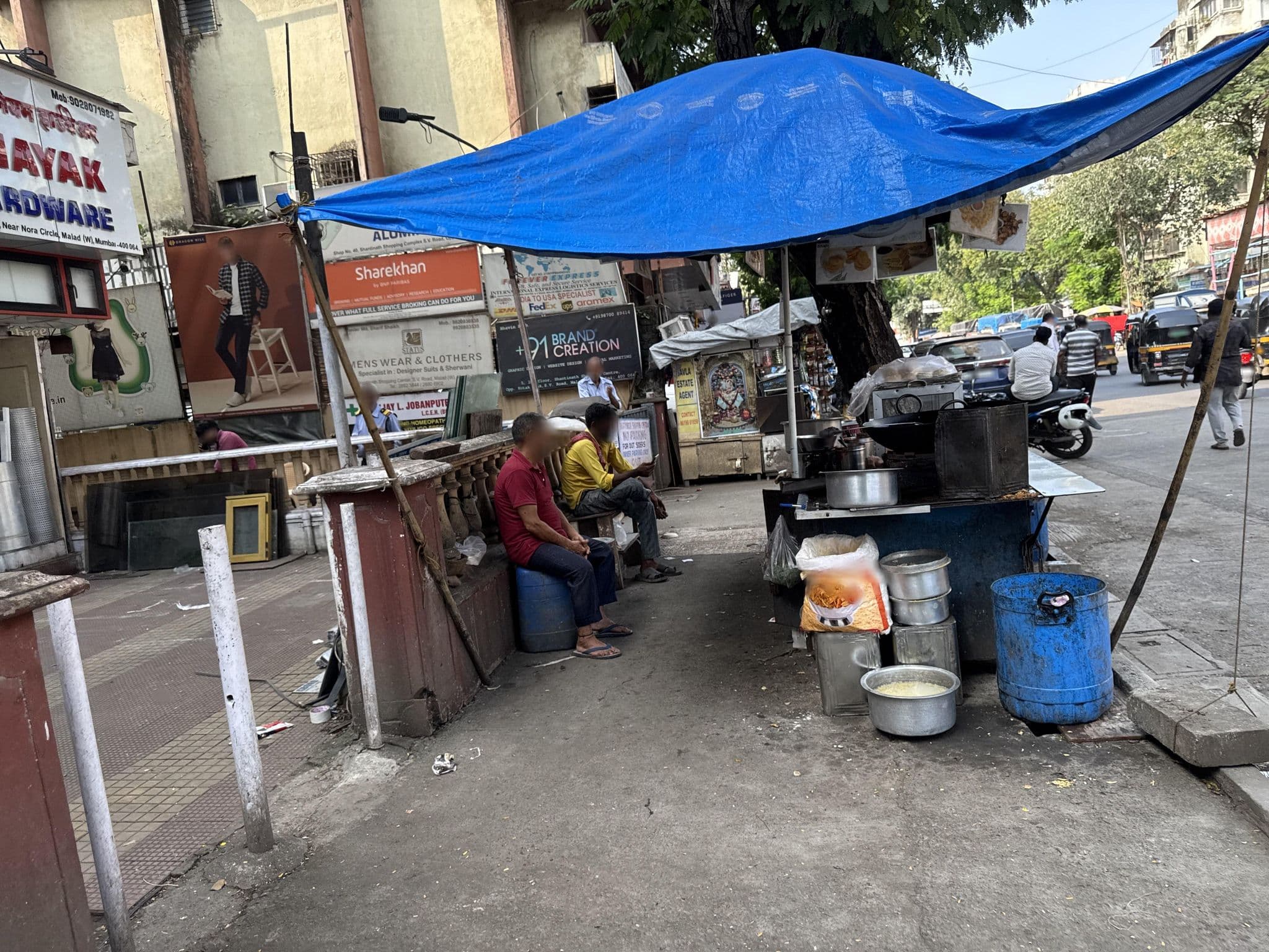 Street view near Aditi International Hotel, Borivli — © dylanman (CC BY-SA · Mapillary)