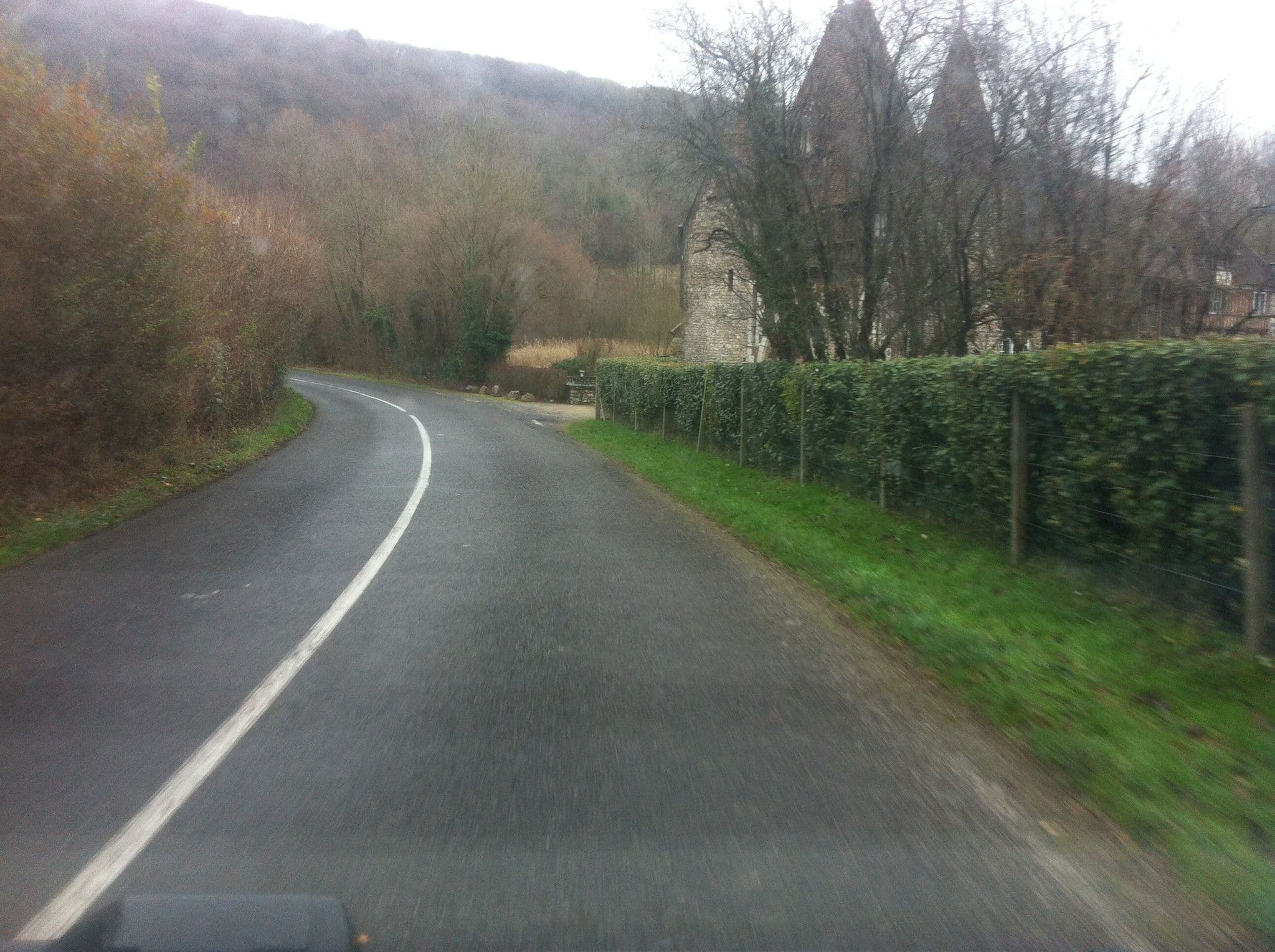 Street view near Le Relais du Château, Ablon — © raymond (CC BY-SA · Mapillary)