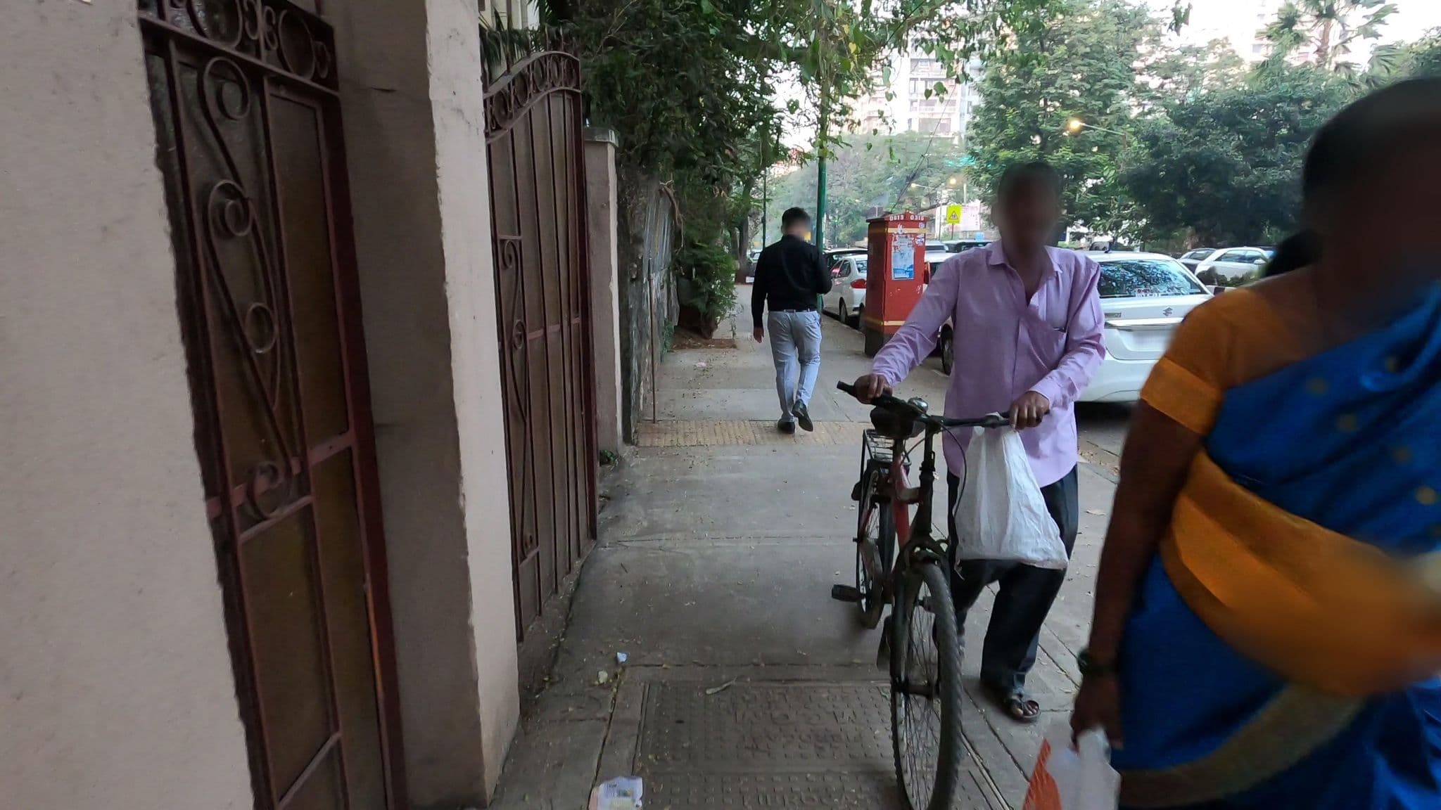 Street view near Mangal Mandir Mahilashraya, Mumbai — © WPStan (CC BY-SA · Mapillary)