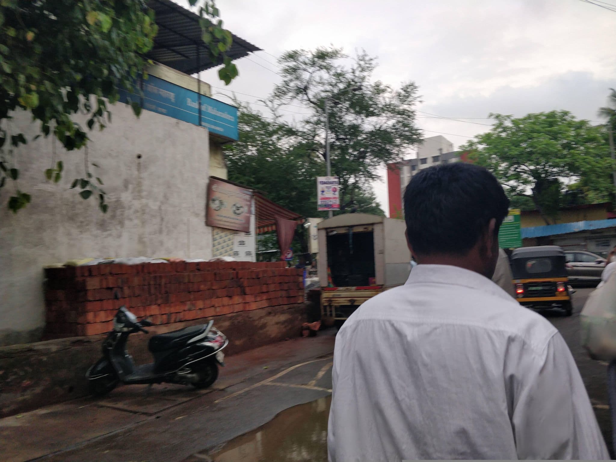 Street view near Shree Residency, Airoli — © Riya (CC BY-SA · Mapillary)