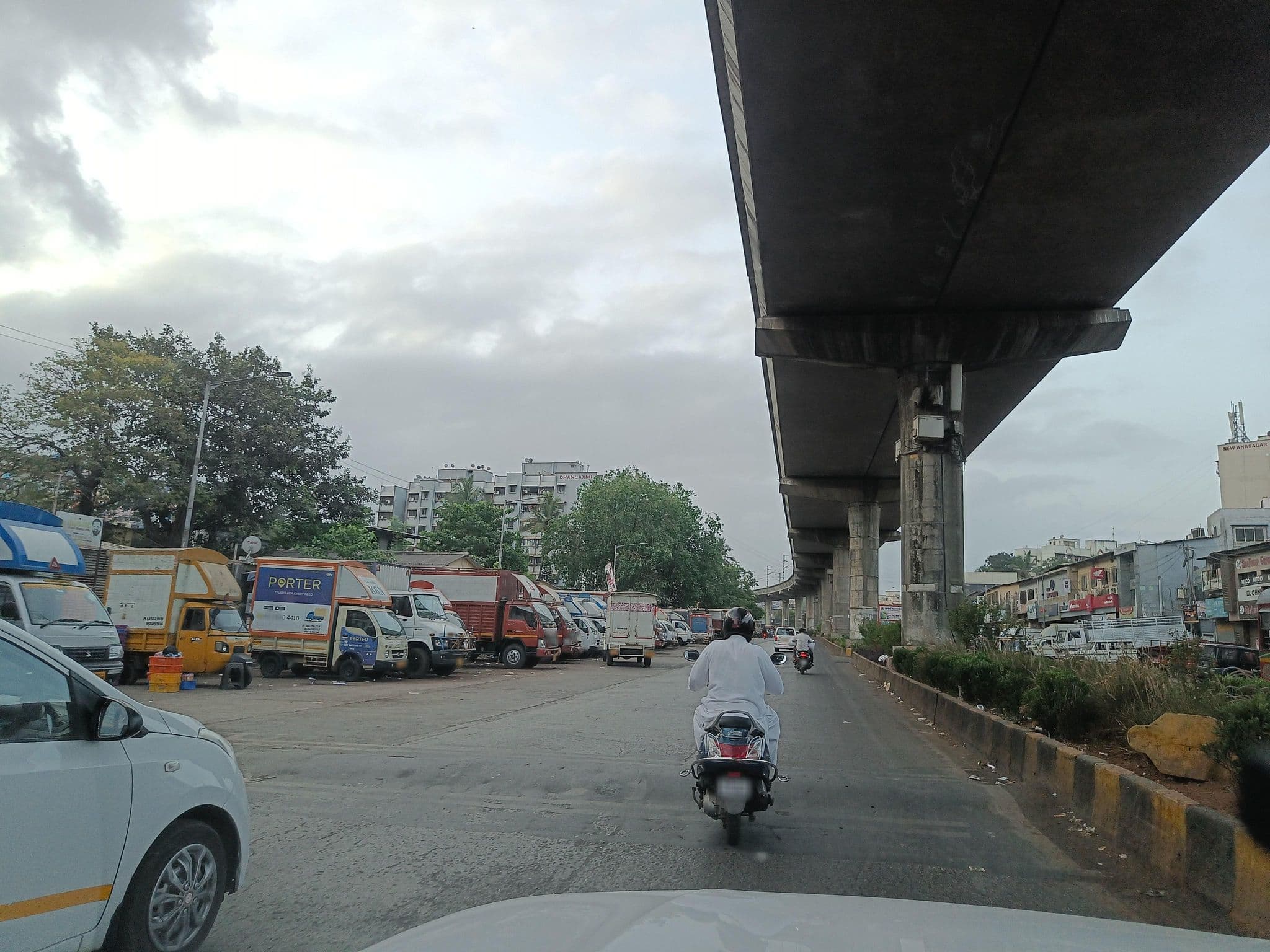 Street view near Premier Inn, Powai — © varunbhakhri (CC BY-SA · Mapillary)