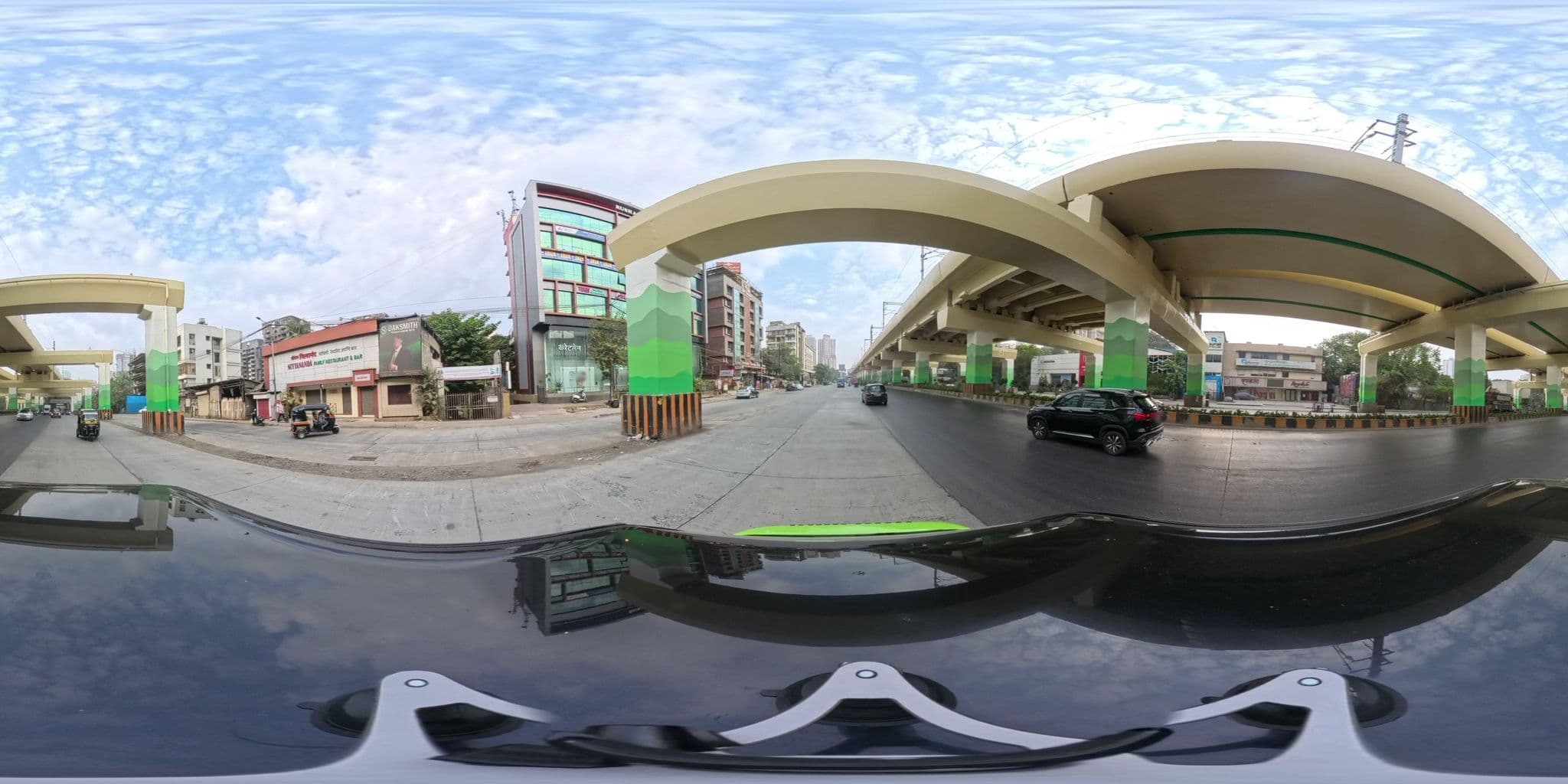 Street view near Silverador Boutique Hotel, Thāne — © skysign (CC BY-SA · Mapillary)