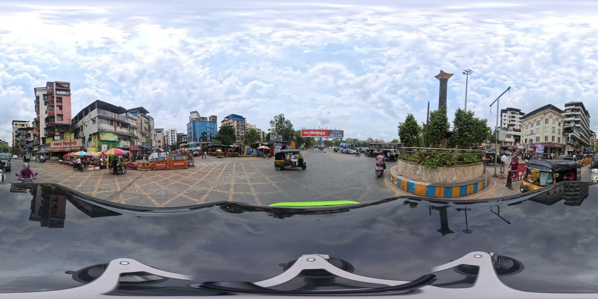 Street view near Fabhotel Time Square Thane West, Thāne — © skysign (CC BY-SA · Mapillary)