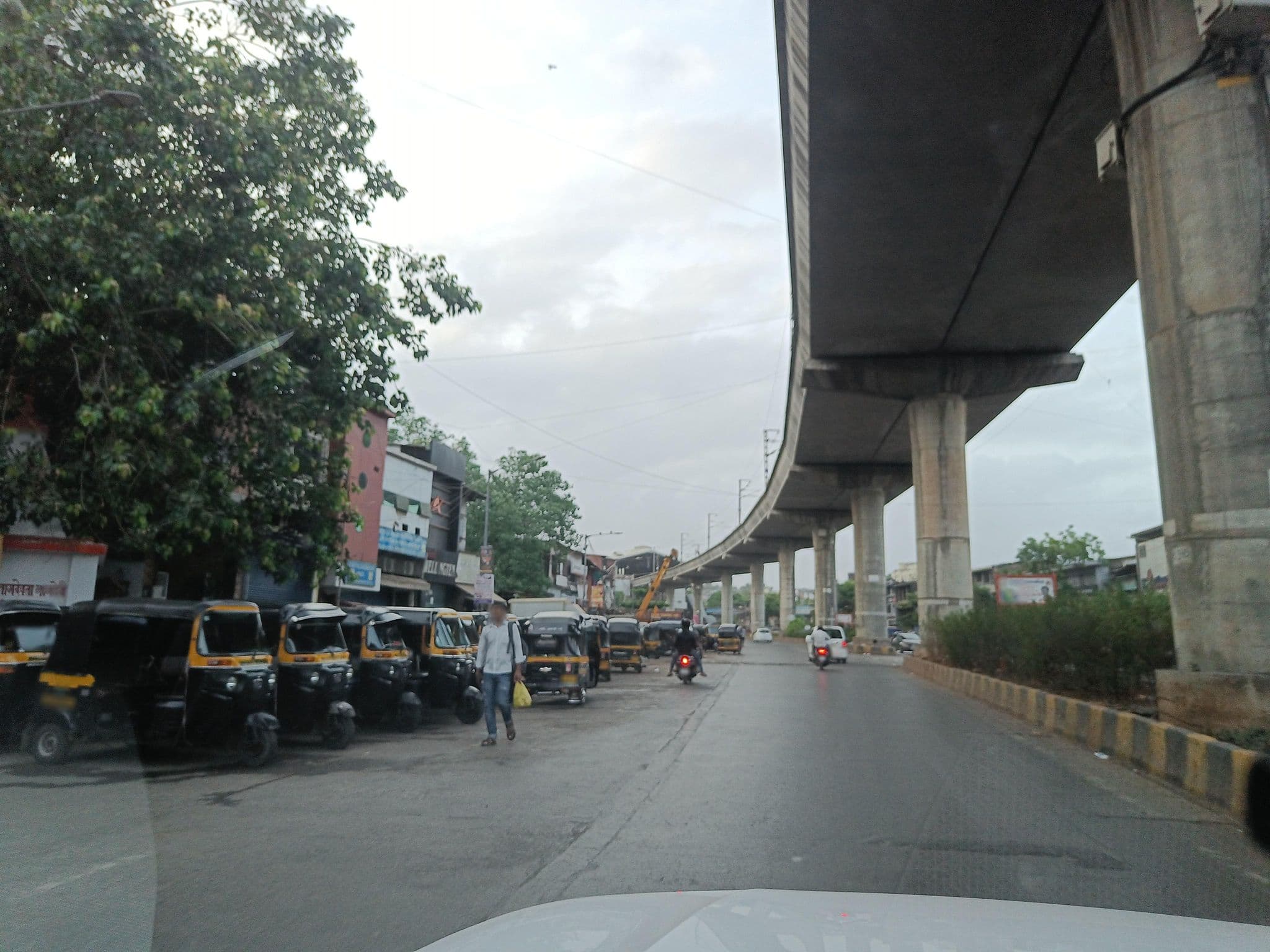 Street view near Galaxy Residency, Powai — © varunbhakhri (CC BY-SA · Mapillary)