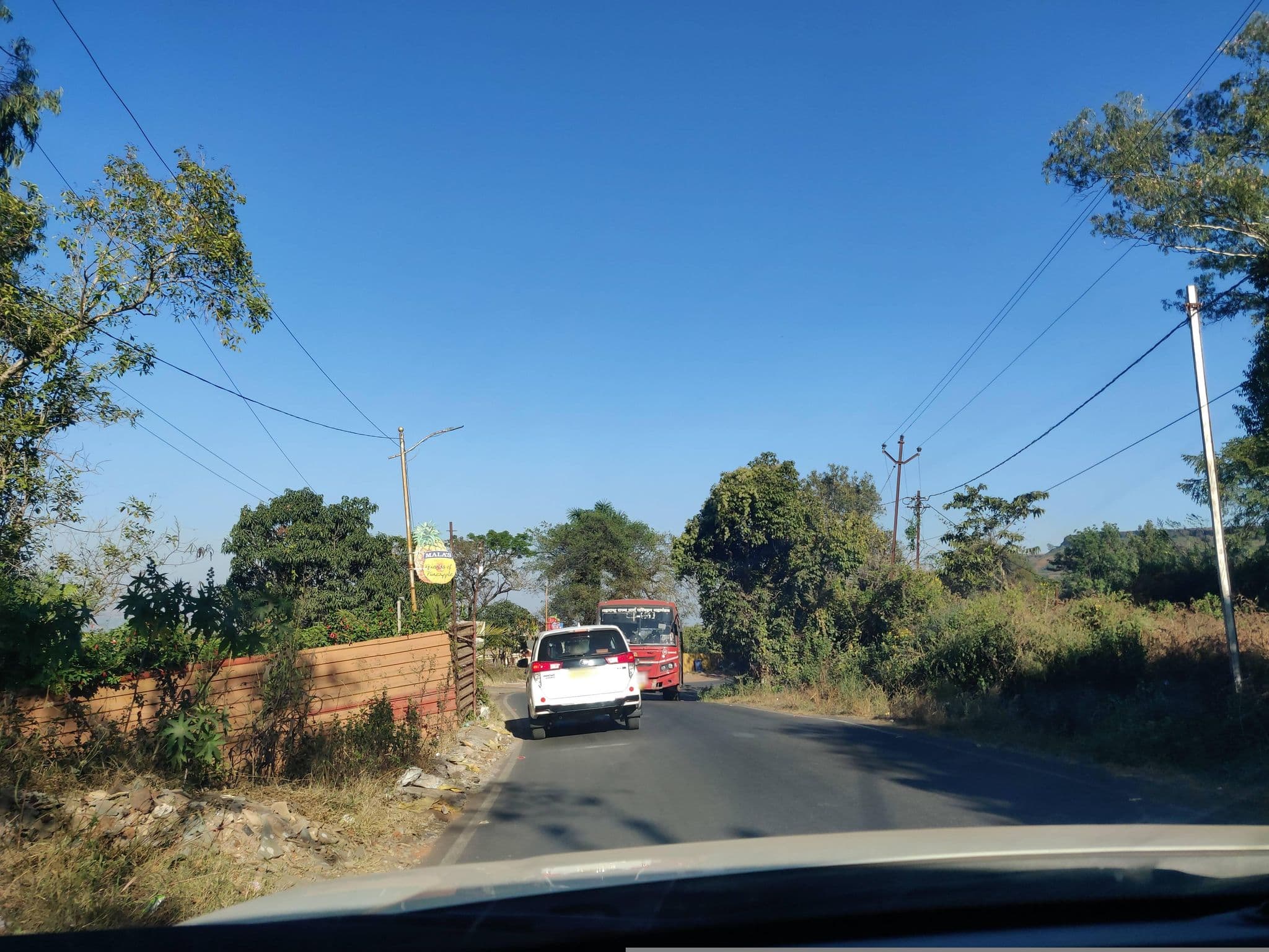 Street view near Hotel Mount Castle, Pānchgani — © AmrutaA (CC BY-SA · Mapillary)