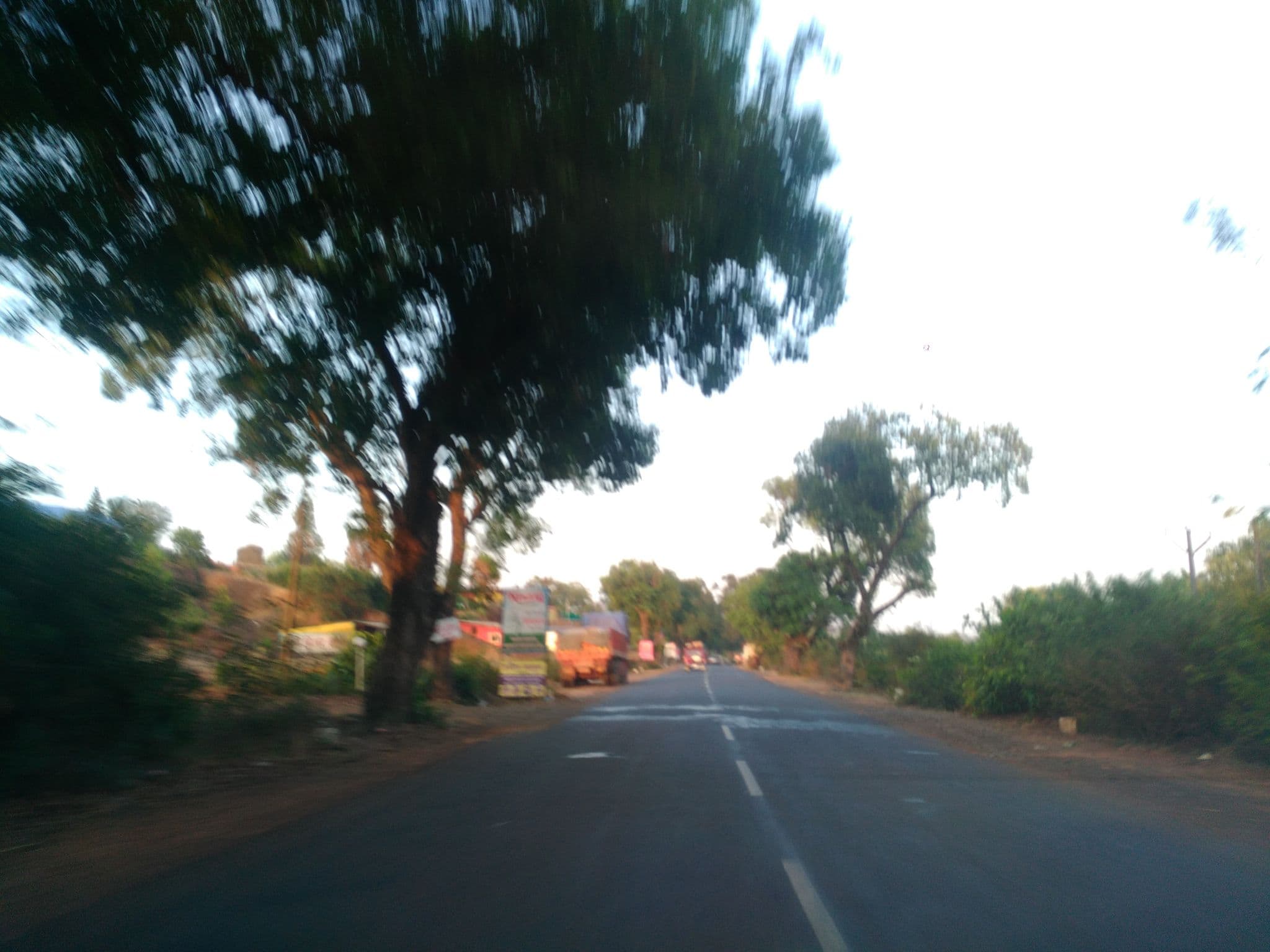Street view near Vanvisava Family Resort, Shahuwadi — © abhyankar (CC BY-SA · Mapillary)