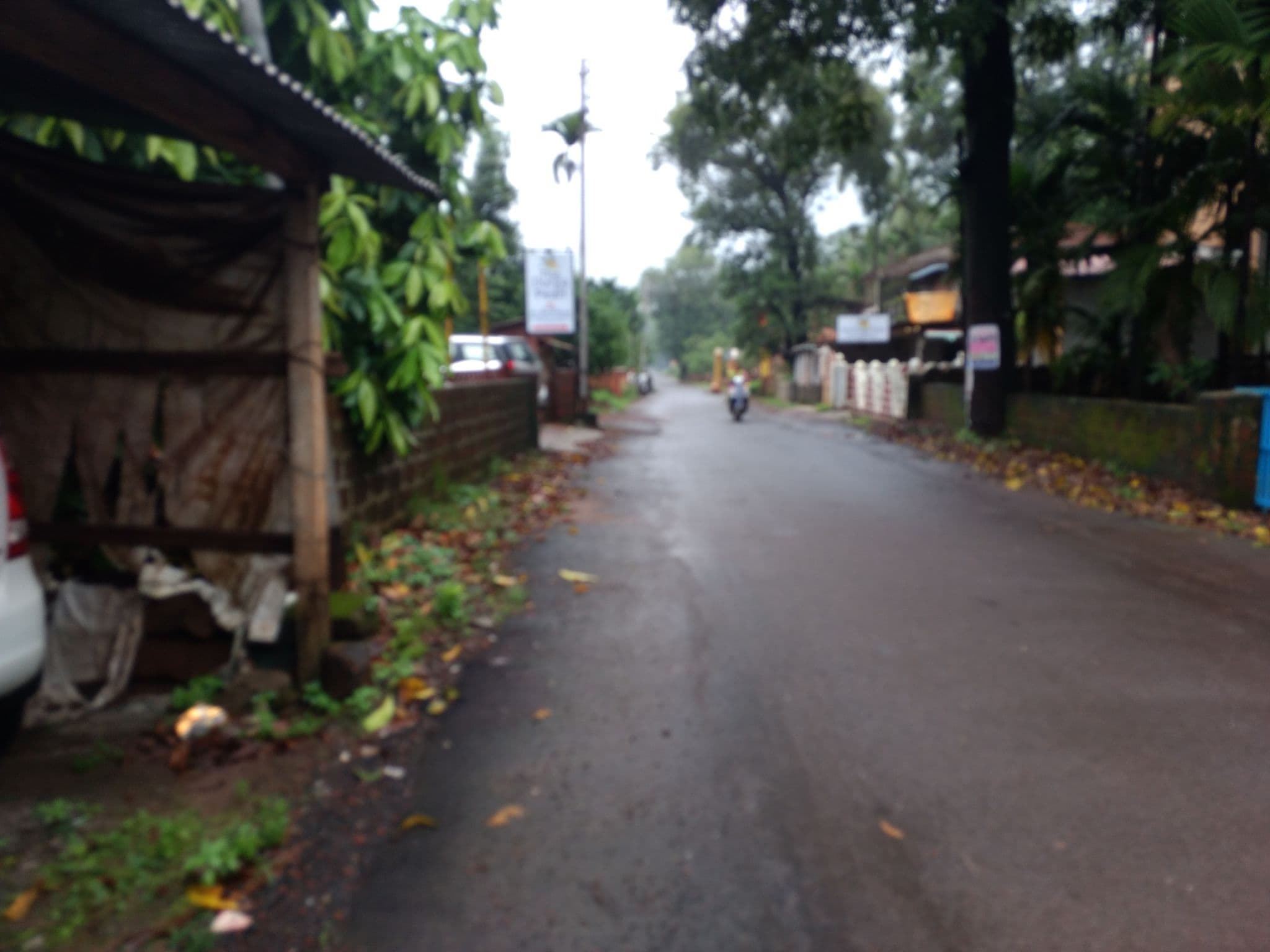 Street view near Hotel Durga Pearl, Guhāgar — © aditisarwate (CC BY-SA · Mapillary)