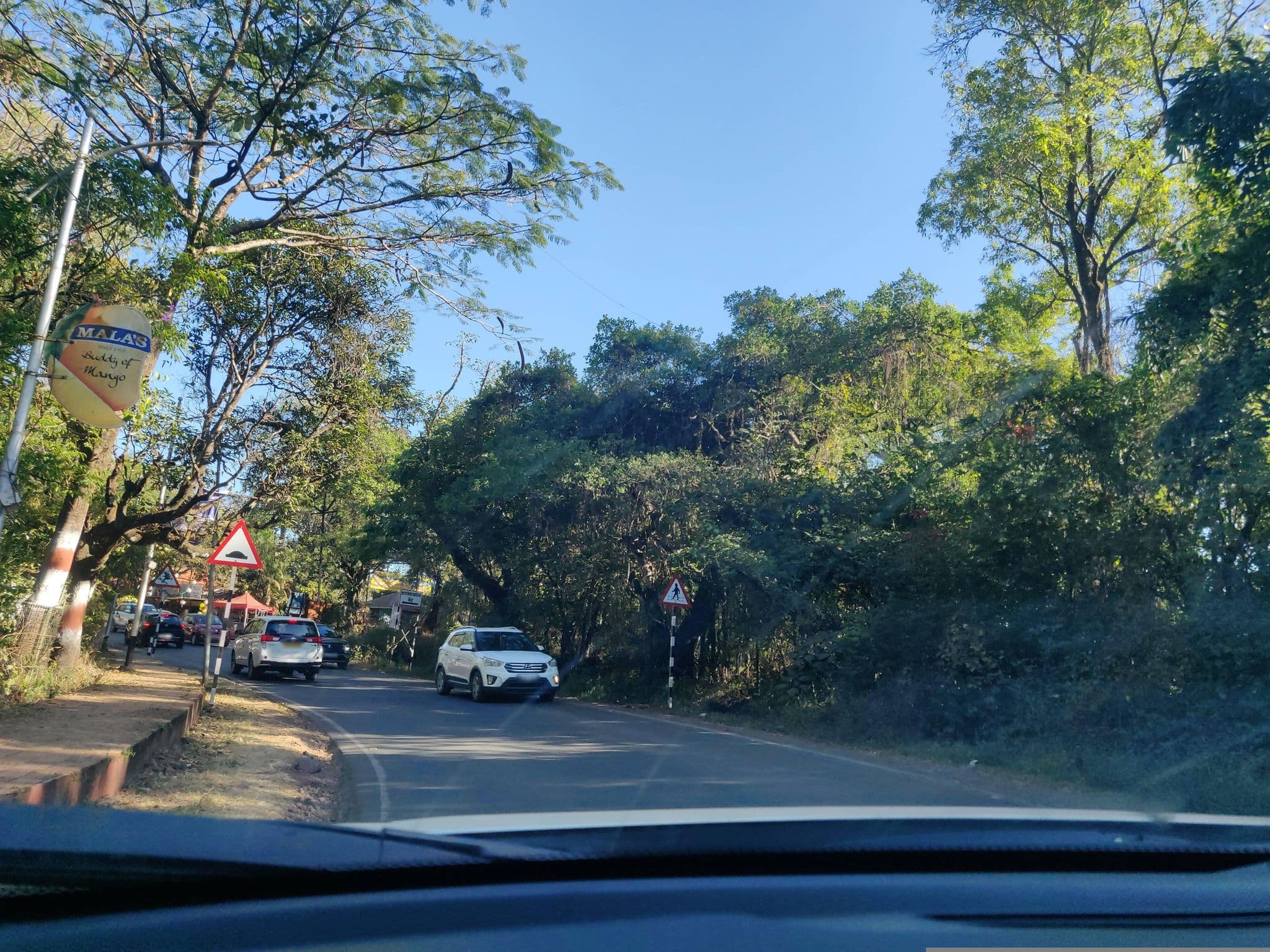 Street view near Baba Agro Holiday Home, Pānchgani — © AmrutaA (CC BY-SA · Mapillary)