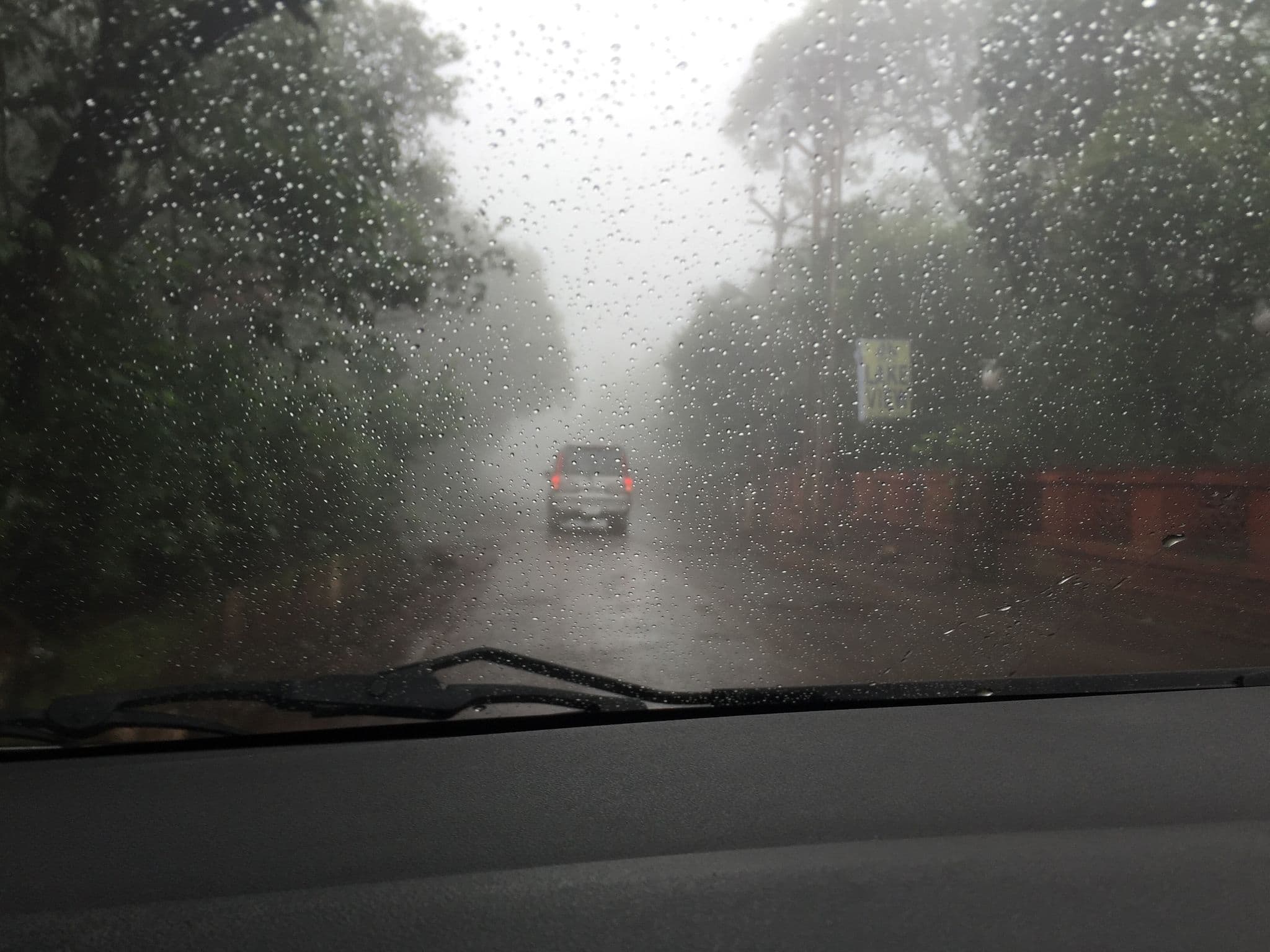 Street view near hotel lake view, Pānchgani — © shvrm (CC BY-SA · Mapillary)