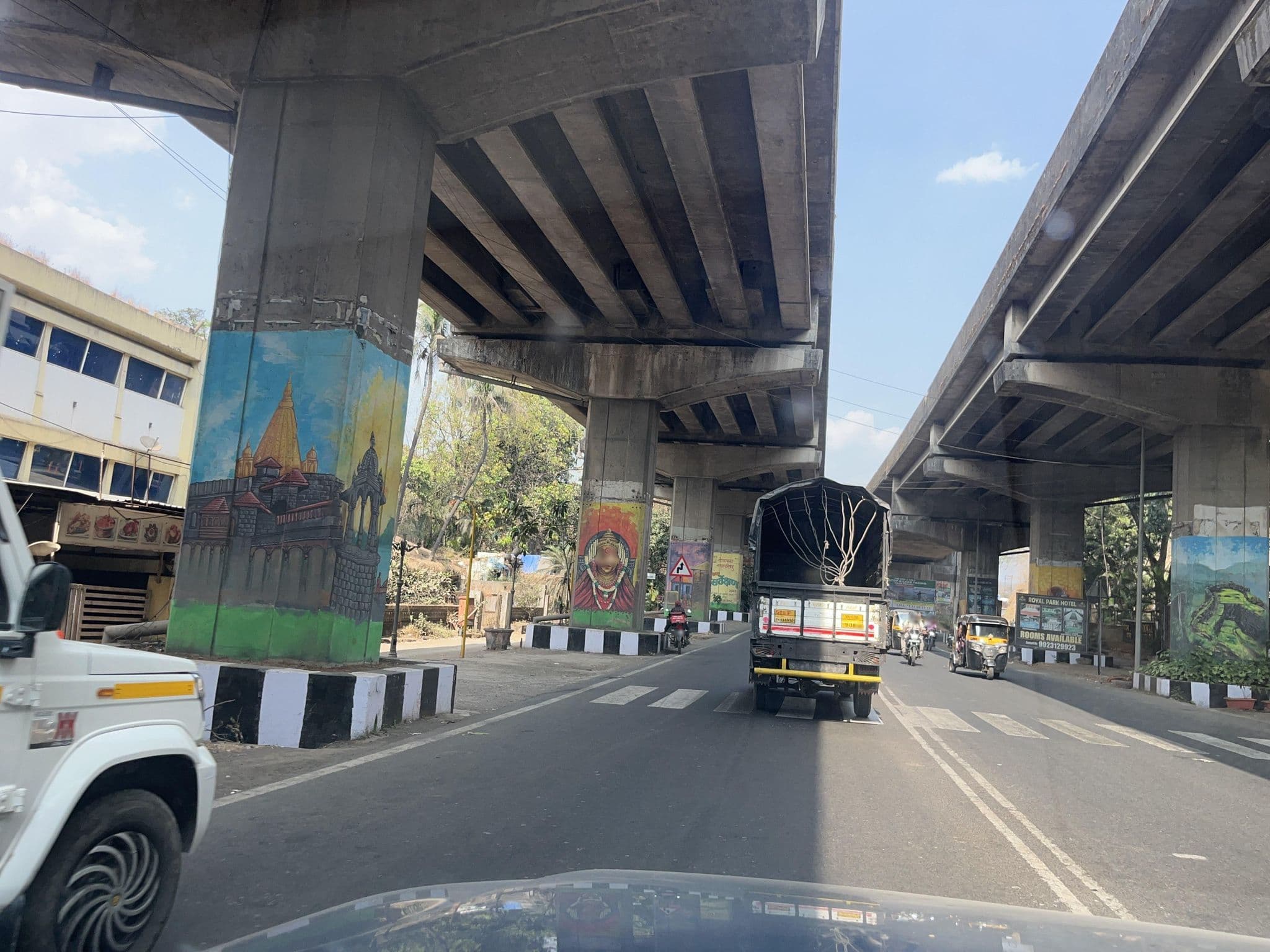 Street view near royal park, Lonavla — © Absawant (CC BY-SA · Mapillary)