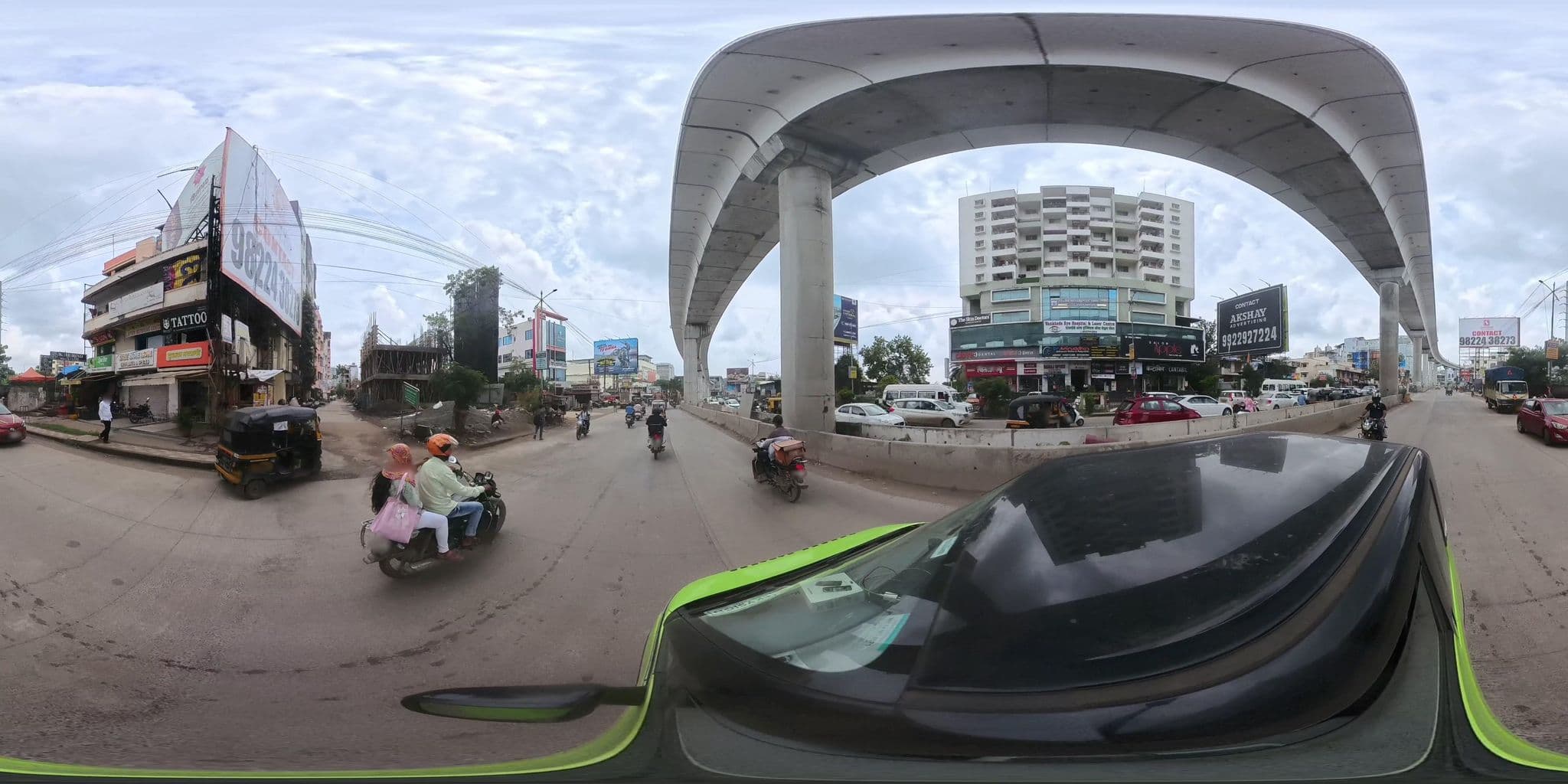 Street view near Hotel Solitaire, Hinjawadi — © skysign (CC BY-SA · Mapillary)