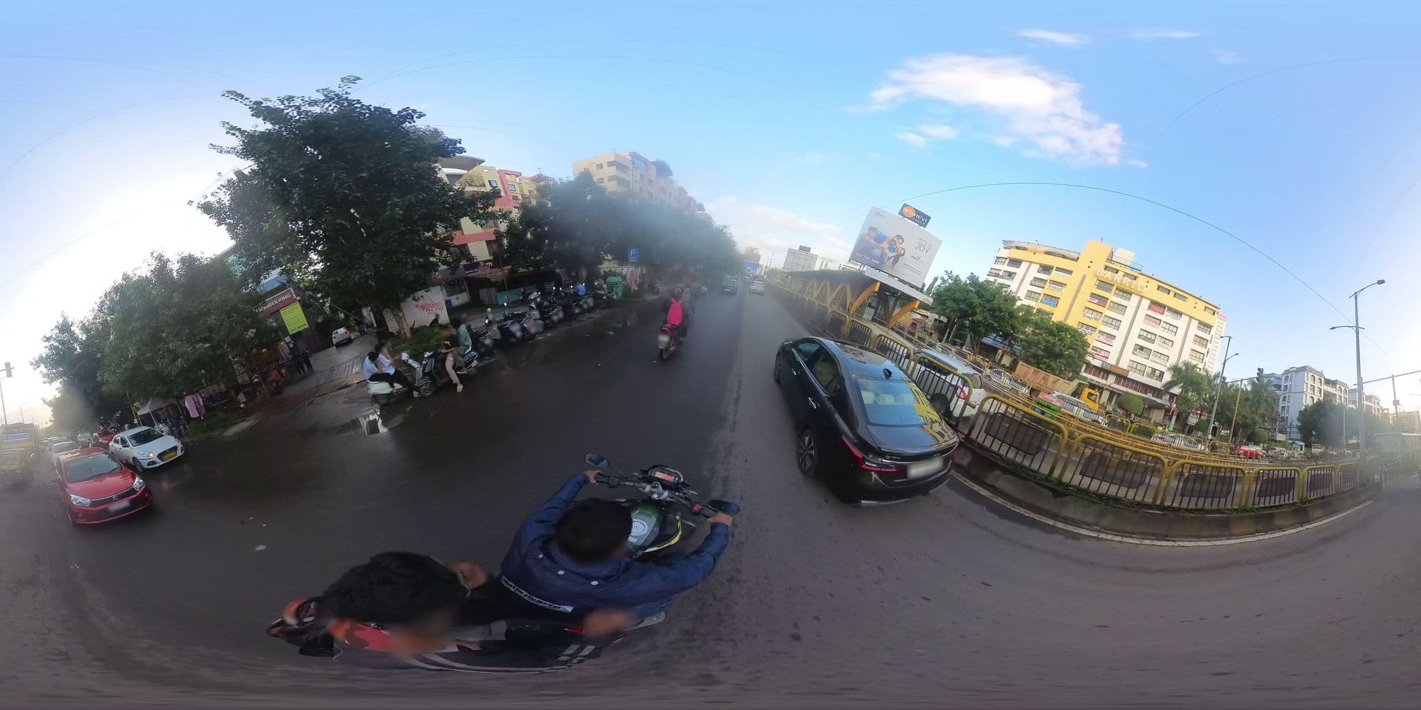 Street view near clarks inn Suites, Pimpri-Chinchwad — © skysign (CC BY-SA · Mapillary)