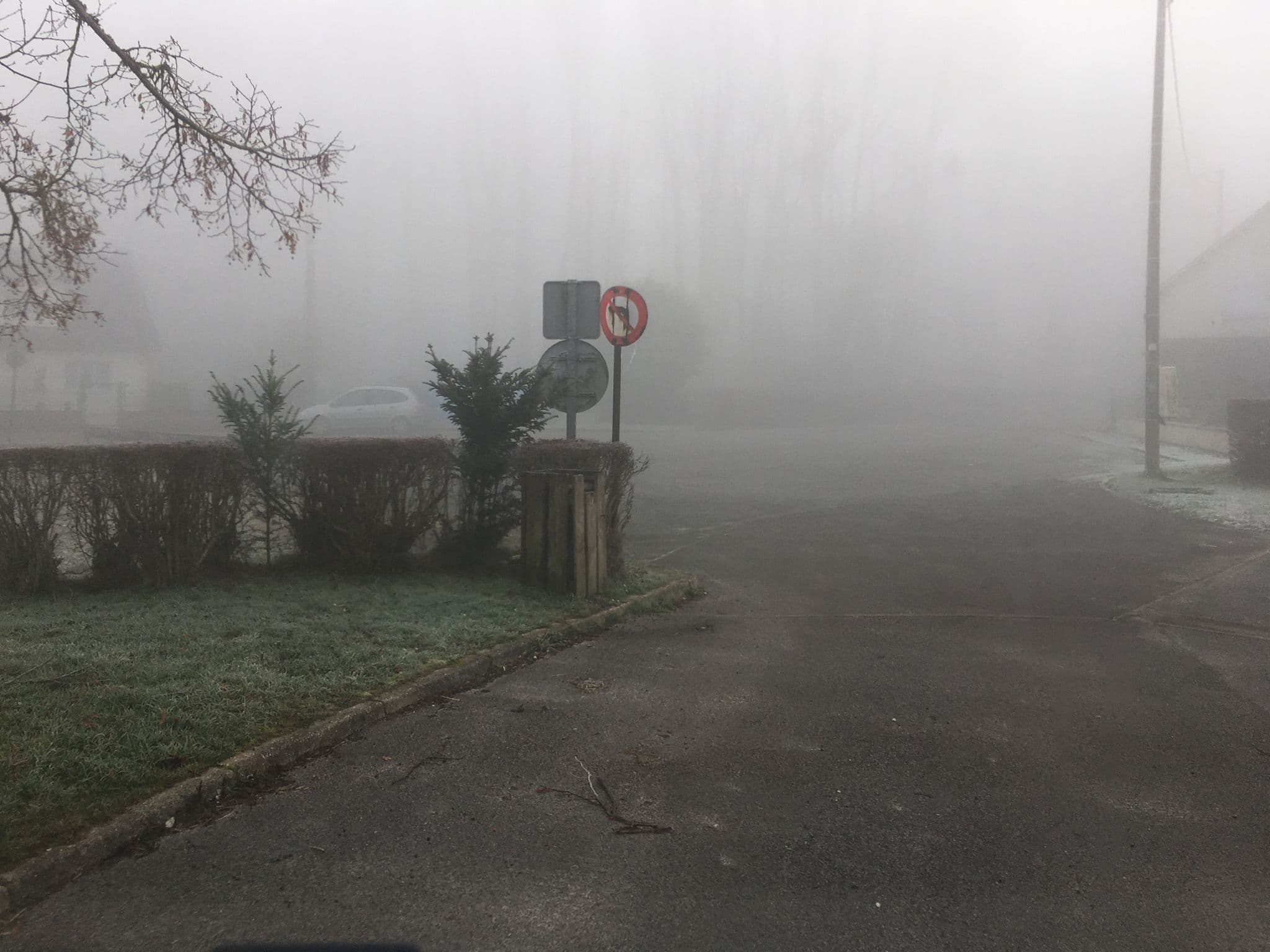 Street view near Aire camping-car Saint-Nicolas-de-Bliquetuit, Caudebec-en-Caux — © raymond (CC BY-SA · Mapillary)