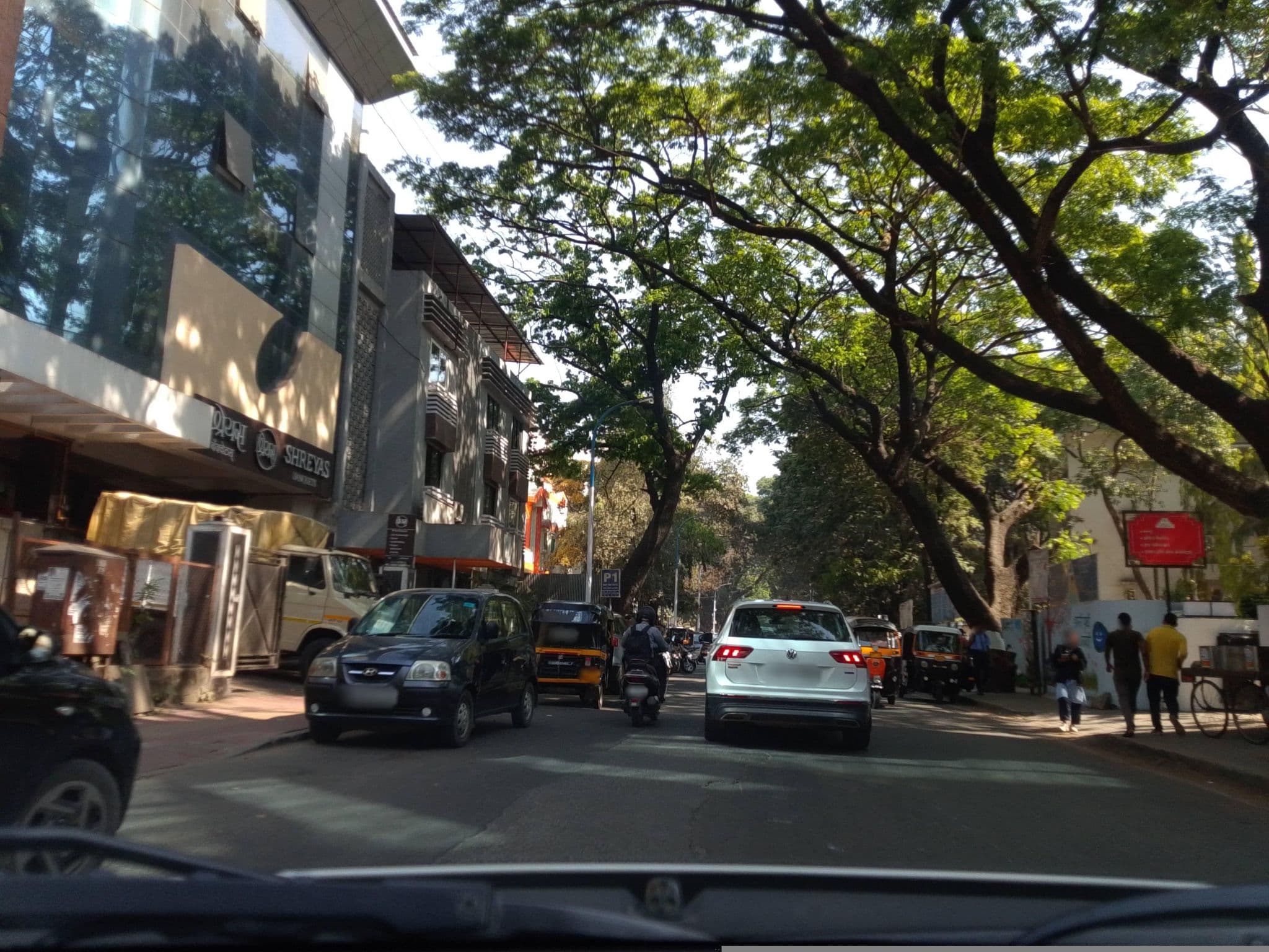 Street view near Hotel Swasti, Pune — © nileshjagtap (CC BY-SA · Mapillary)