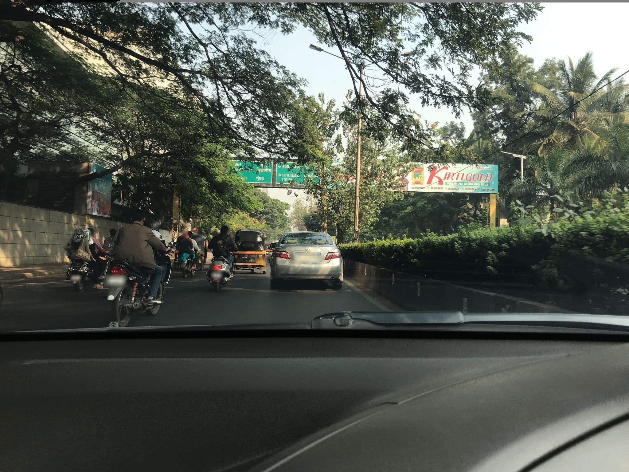 Street view near JW Marriott Hotel Pune, Shivaji Nagar — © cartofy (CC BY-SA · Mapillary)
