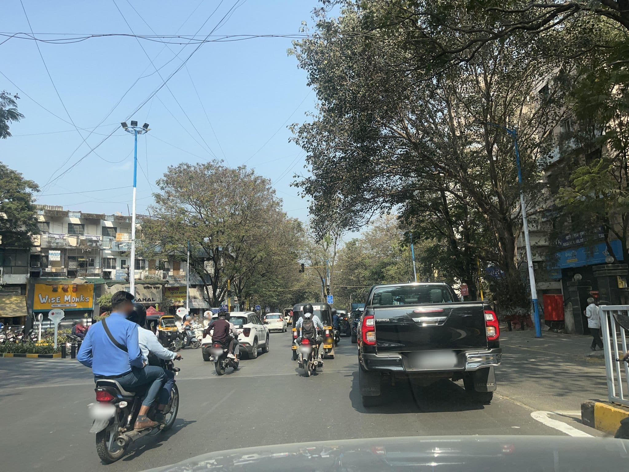 Street view near new sandeep lodge, Shivaji Nagar — © Absawant (CC BY-SA · Mapillary)