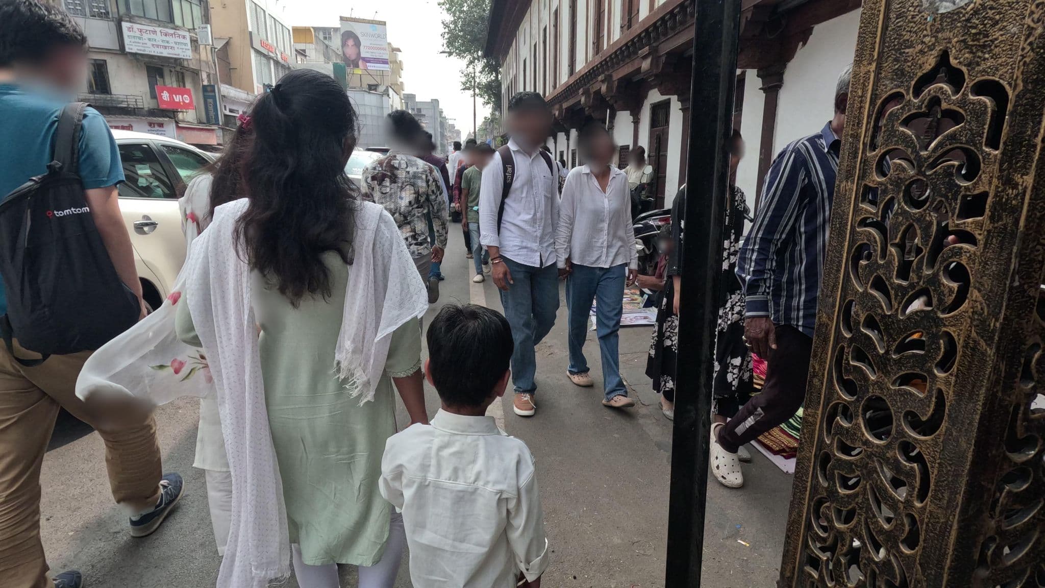 Street view near Hotel Shri Krishna Bhuvan, Pune — © alt9800 (CC BY-SA · Mapillary)