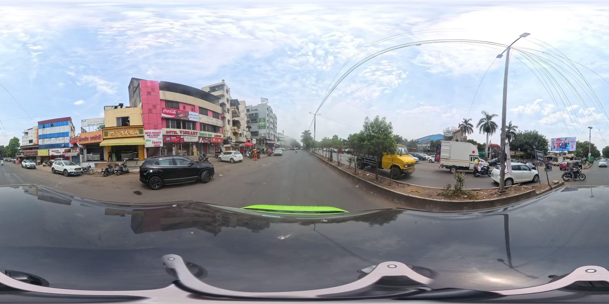 Street view near Hotel Durga, Pimpri — © skysign (CC BY-SA · Mapillary)