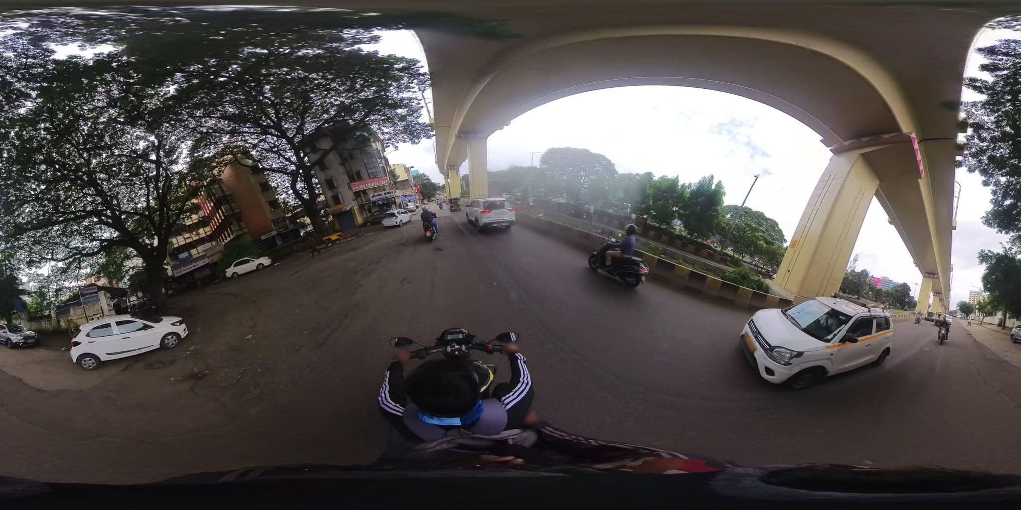 Street view near Hotel Rajlakshmi, Pimpri — © skysign (CC BY-SA · Mapillary)